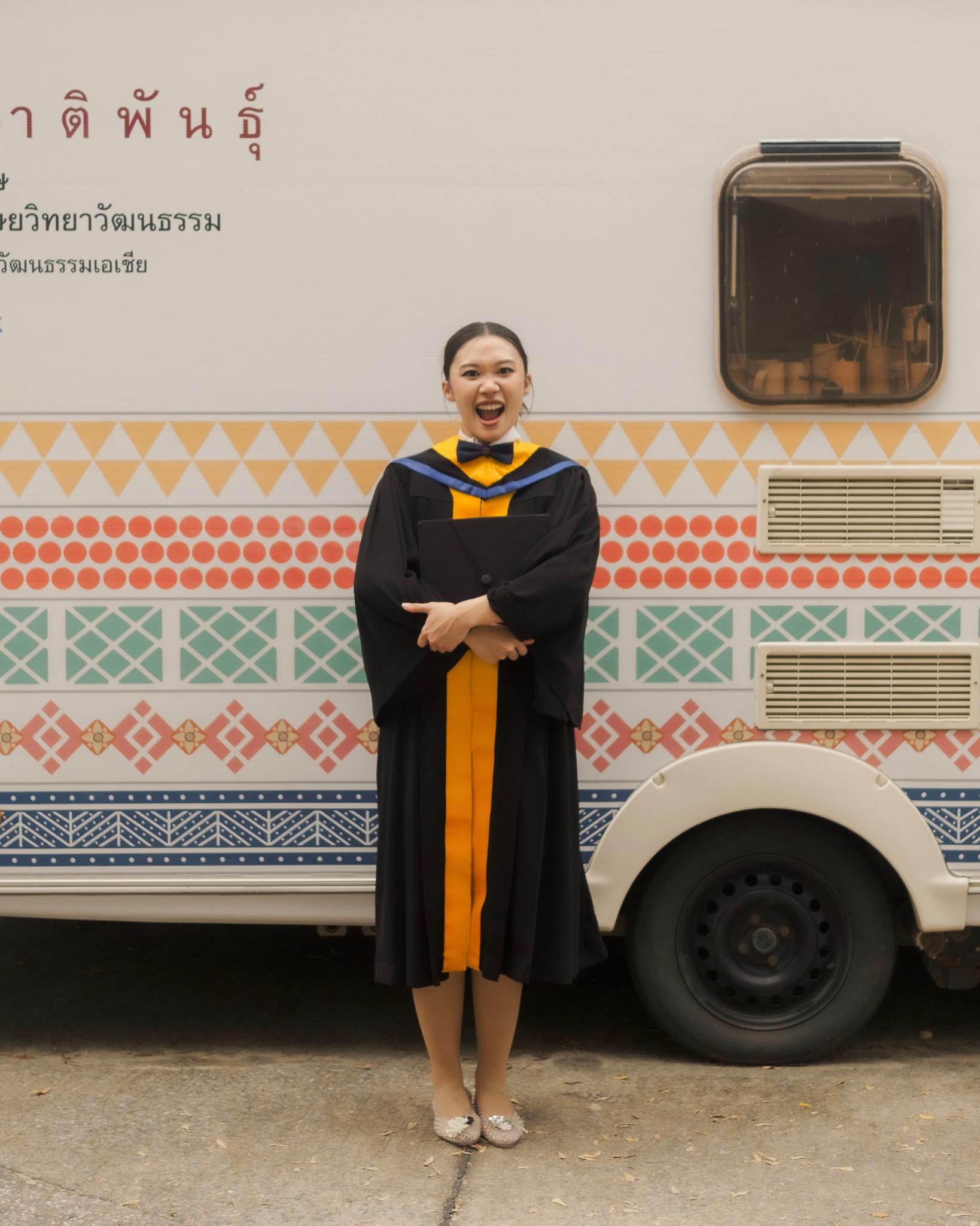 ผลงานรับปริญญา มหาวิทยาลัยมหิดล โดย Dala.grad ภาพที่ 3