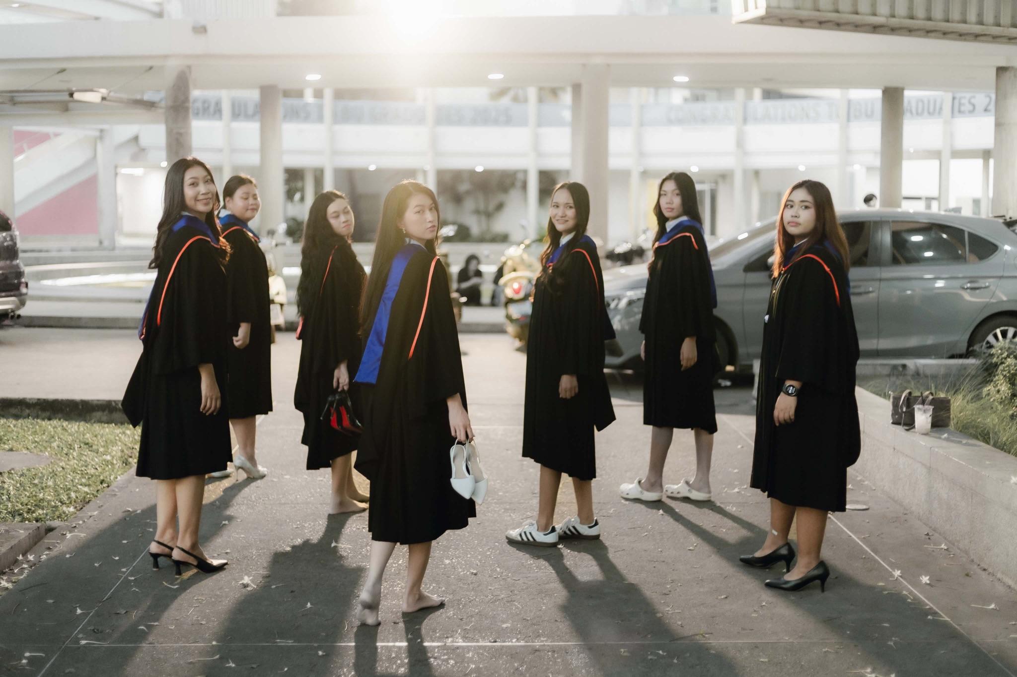 ผลงานรับปริญญา มหาวิทยาลัยกรุงเทพธนบุรี โดย PhotoBright ภาพที่ 7