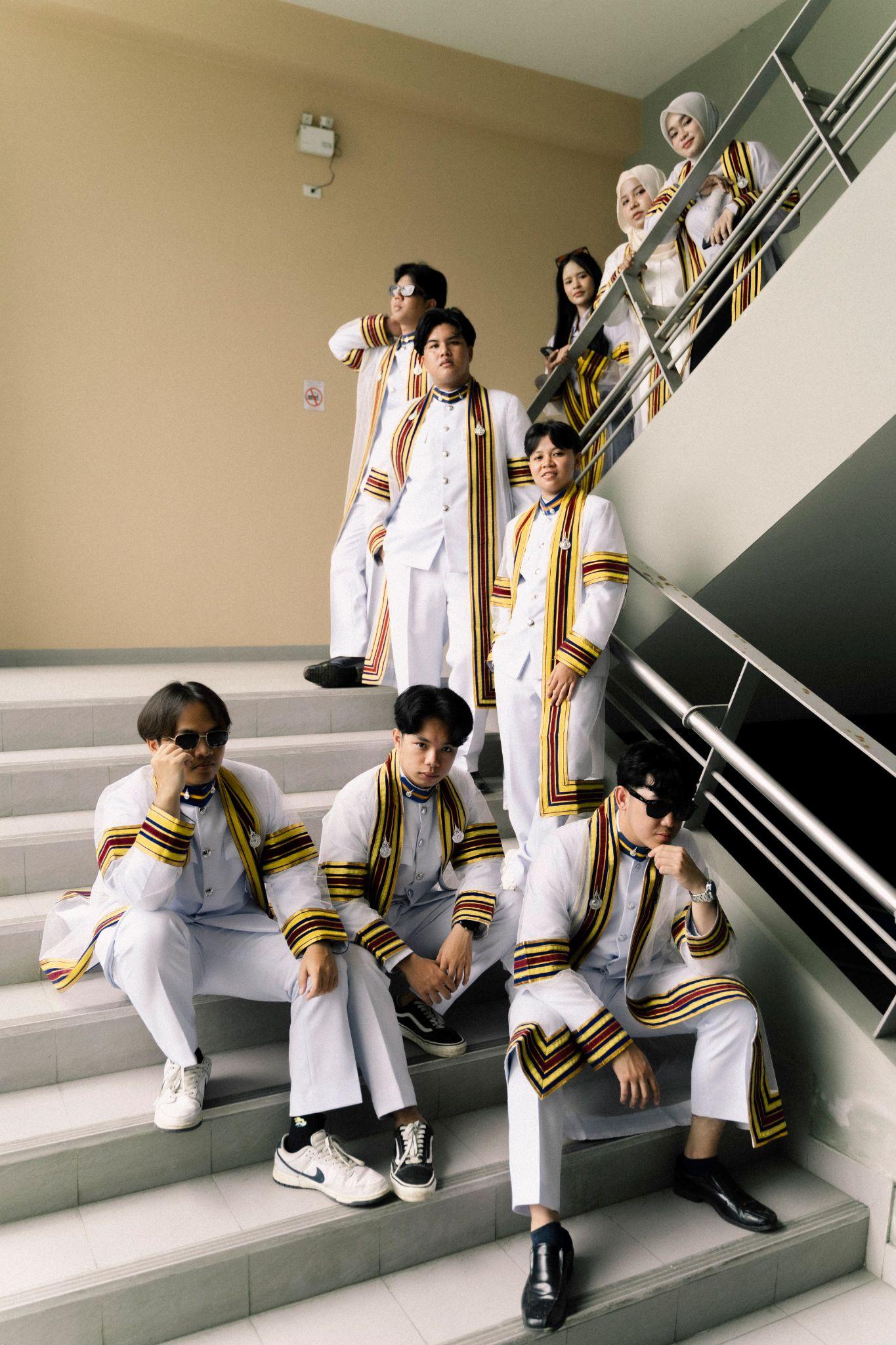 ผลงานรับปริญญา โดย ช่างภาพชื่อภูมิ ภาพที่ 17