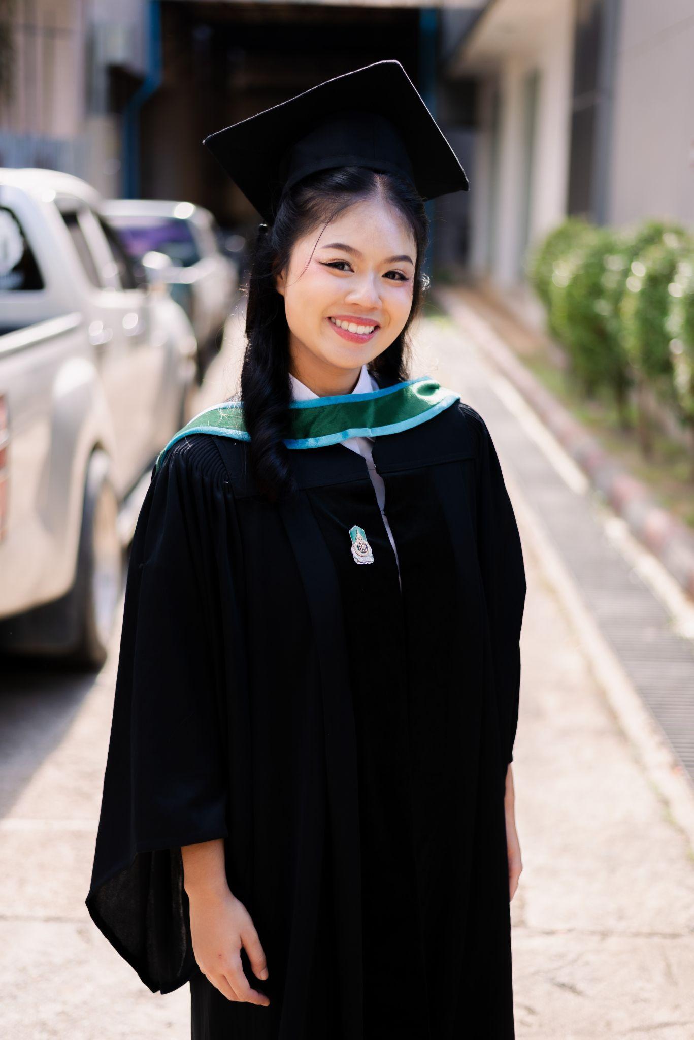 ผลงานรับปริญญา โดย ช่างภาพชื่อภูมิ ภาพที่ 8