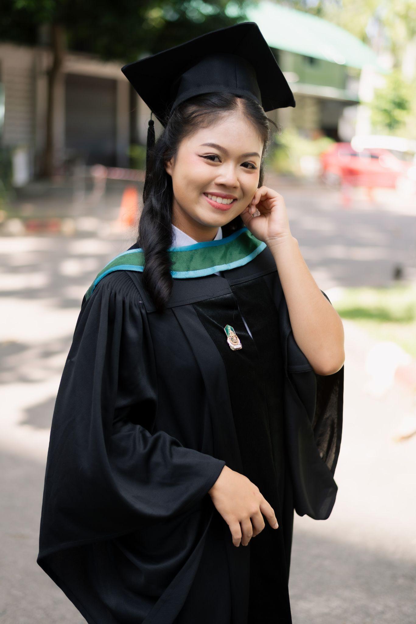 ผลงานรับปริญญา โดย ช่างภาพชื่อภูมิ ภาพที่ 3