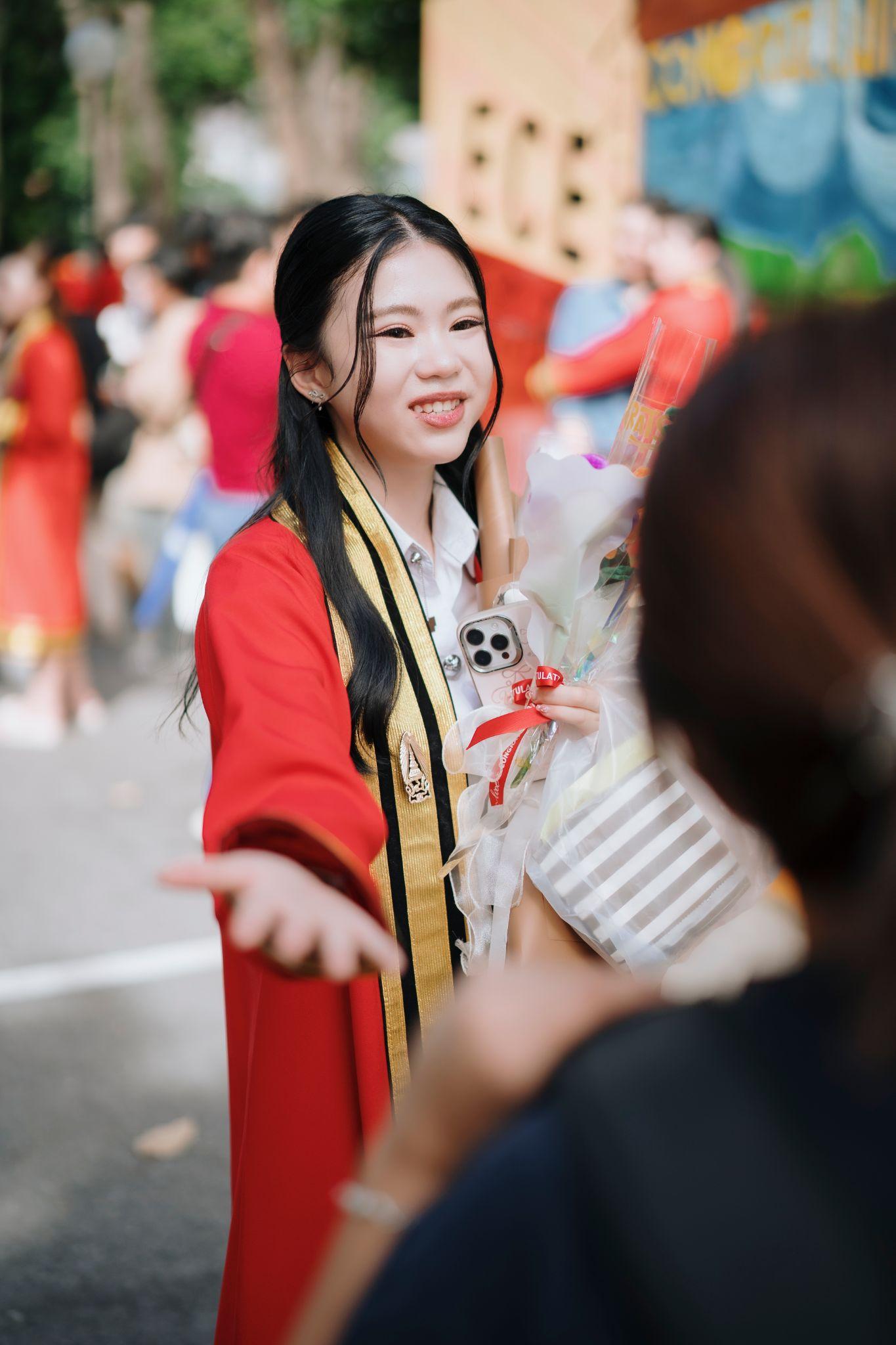 ผลงานรับปริญญา มหาวิทยาลัยเทคโนโลยีพระจอมเกล้าพระนครเหนือ โดย Ks.pixels ภาพที่ 12
