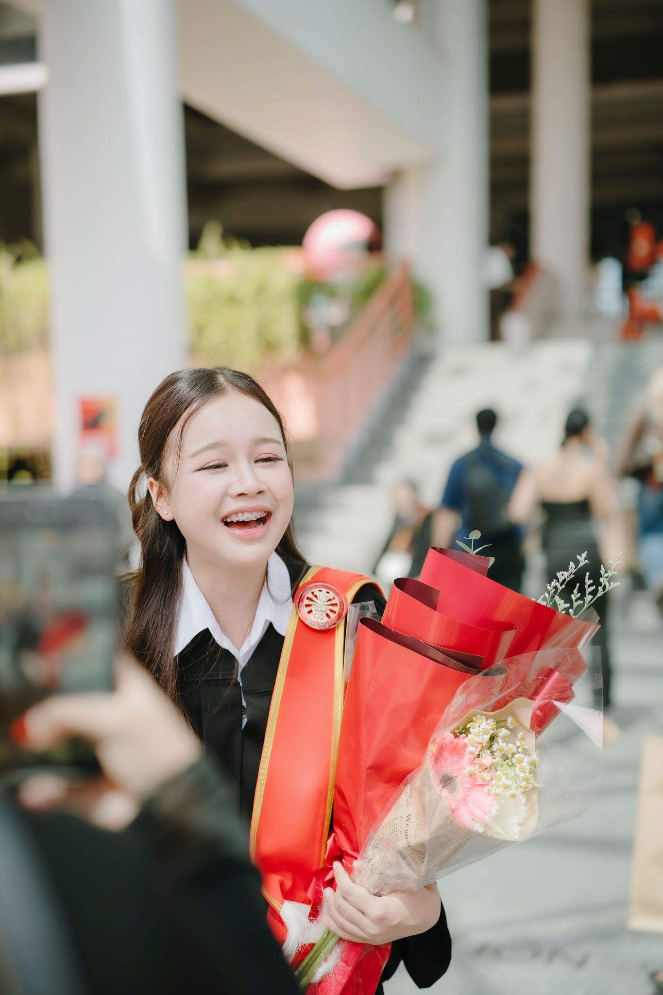 ผลงานรับปริญญา มหาวิทยาลัยธรรมศาสตร์ โดย Ks.pixels ภาพที่ 13