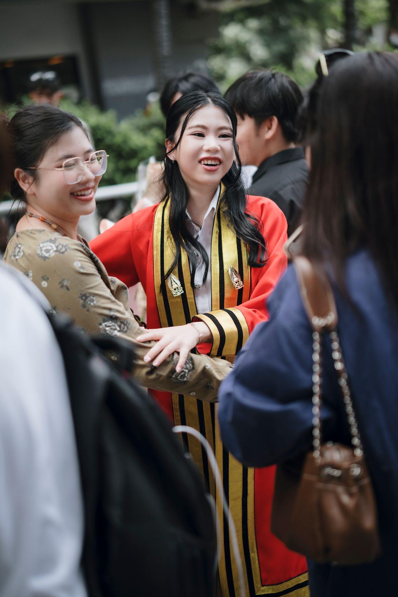 ผลงานรับปริญญา มหาวิทยาลัยเทคโนโลยีพระจอมเกล้าพระนครเหนือ โดย Ks.pixels ภาพที่ 8
