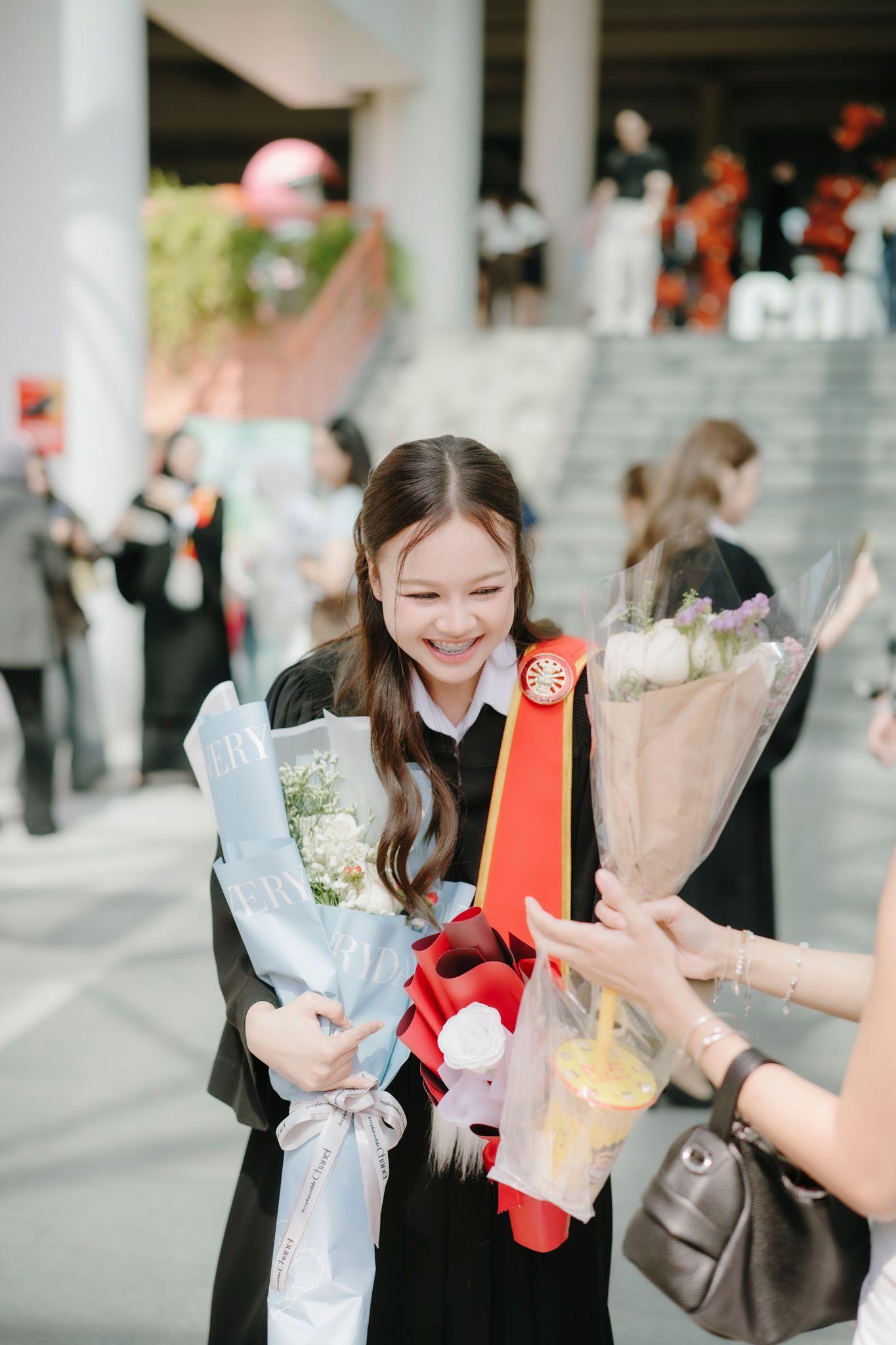 ผลงานรับปริญญา มหาวิทยาลัยธรรมศาสตร์ โดย Ks.pixels ภาพที่ 8