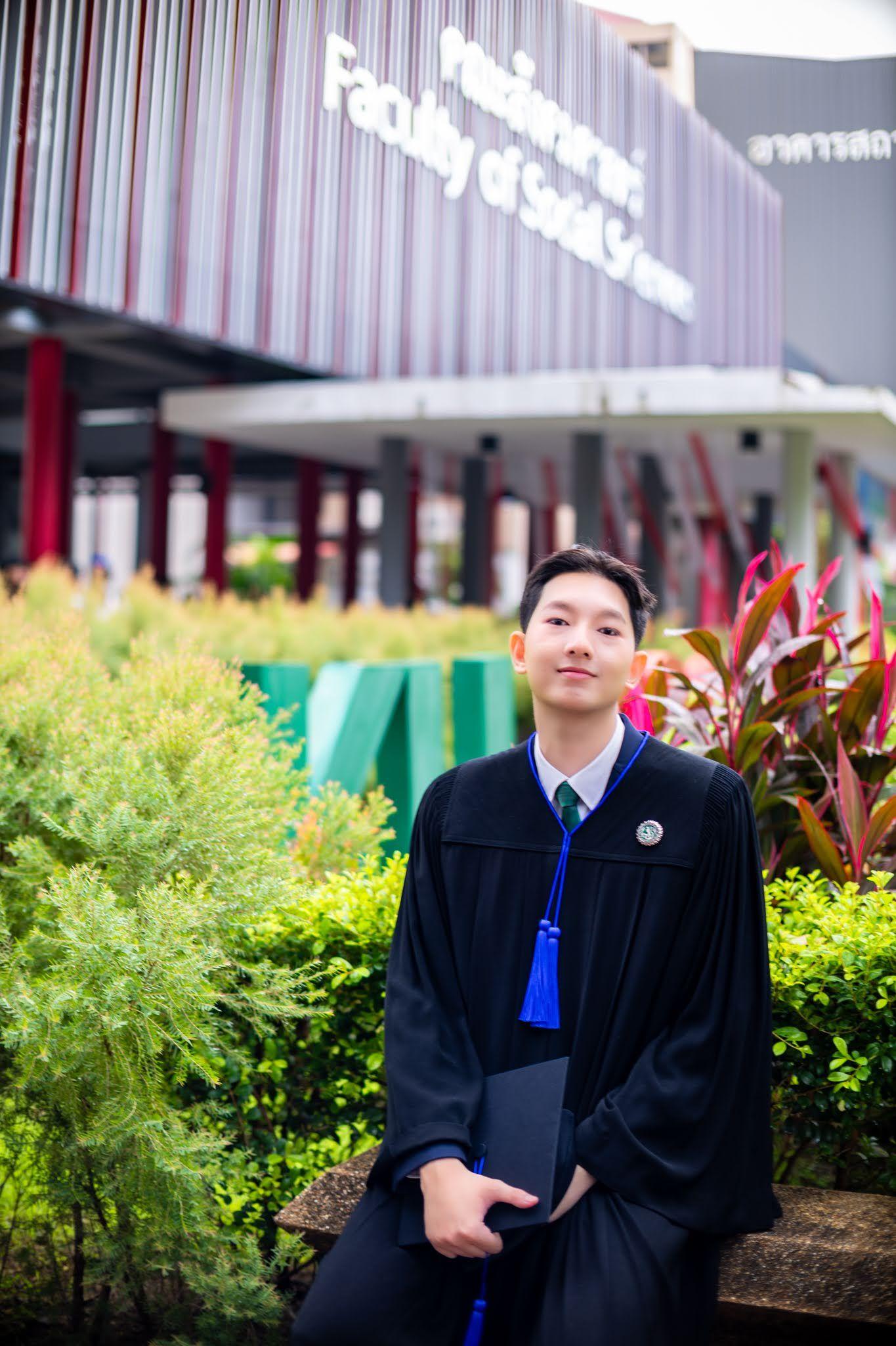 ผลงานรับปริญญา โดย FUNFUNPHOTO ภาพที่ 11