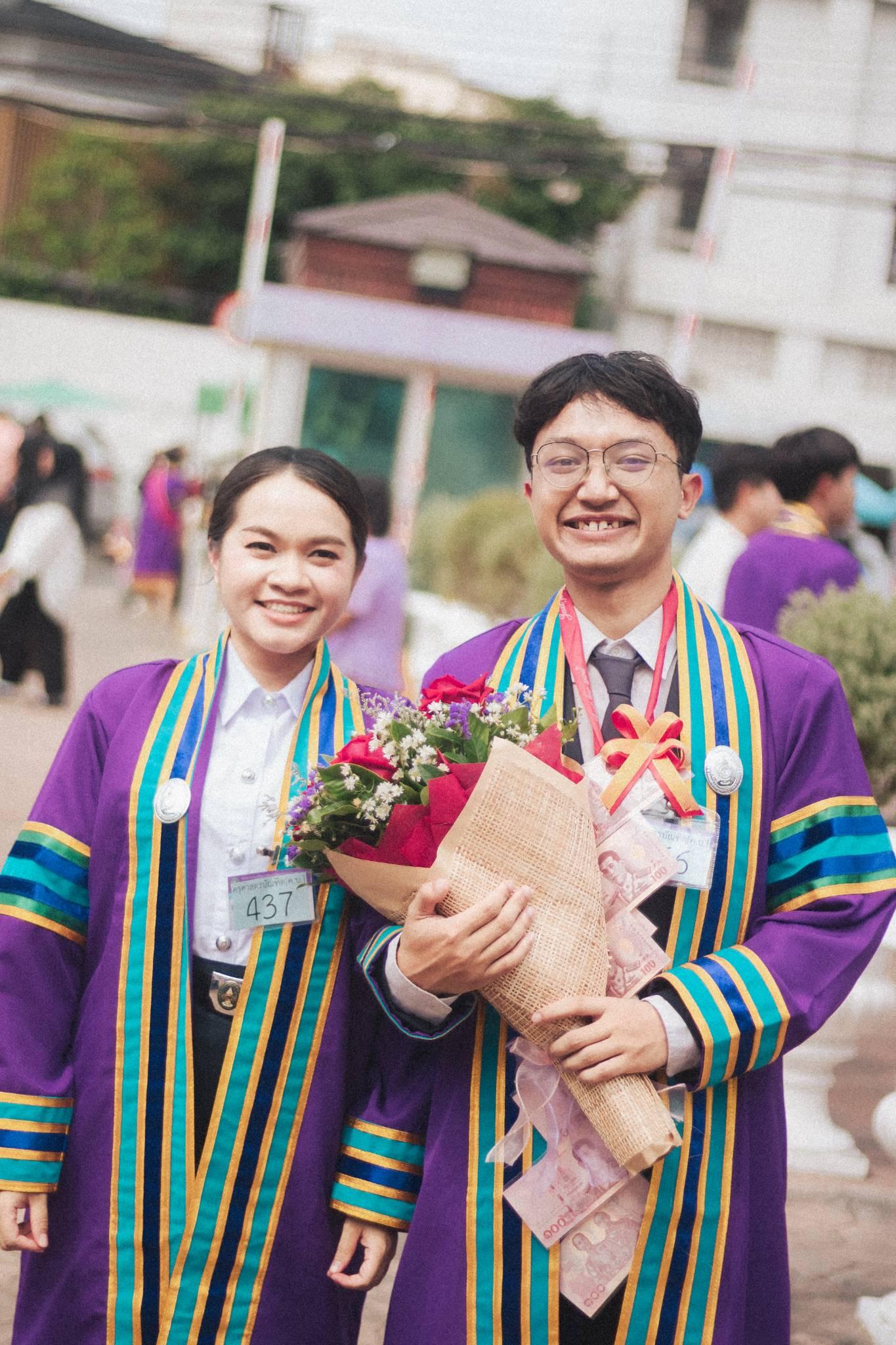 ผลงานรับปริญญา โดย Captured.in.themoment ภาพที่ 16