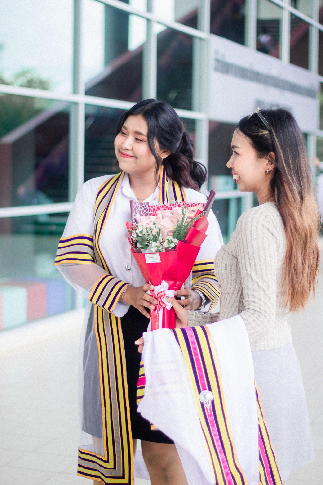 ผลงานรับปริญญา มหาวิทยาลัยเทคโนโลยีราชมงคลศรีวิชัย โดย Captured.in.themoment ภาพที่ 9