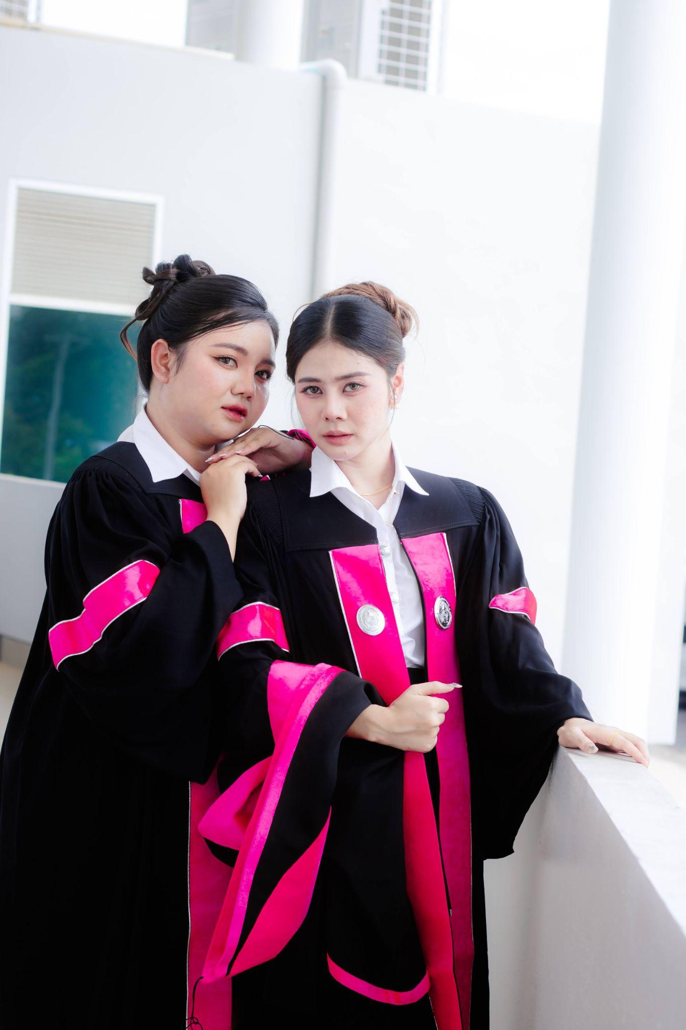 ผลงานรับปริญญา มหาวิทยาลัยราชภัฏสุราษฏร์ธานี โดย Captured.in.themoment ภาพที่ 3