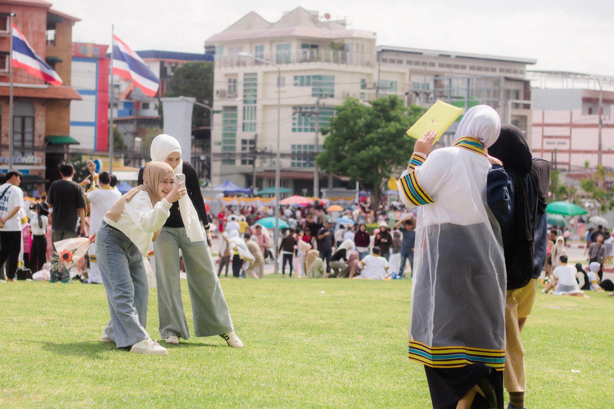 ผลงานรับปริญญา มหาวิทยาลัยเทคโนโลยีราชมงคลศรีวิชัย โดย Captured.in.themoment ภาพที่ 19