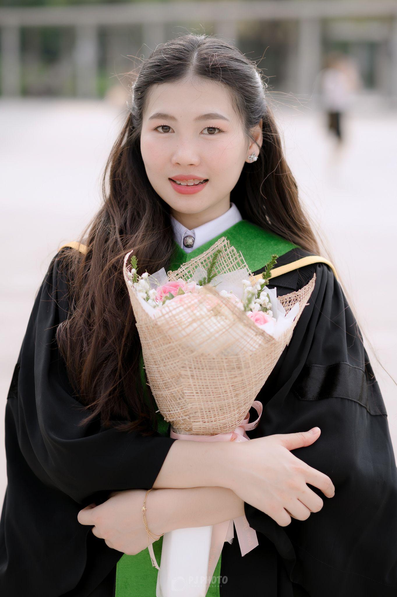 ผลงานรับปริญญา โดย PJ PHOTO ภาพที่ 1