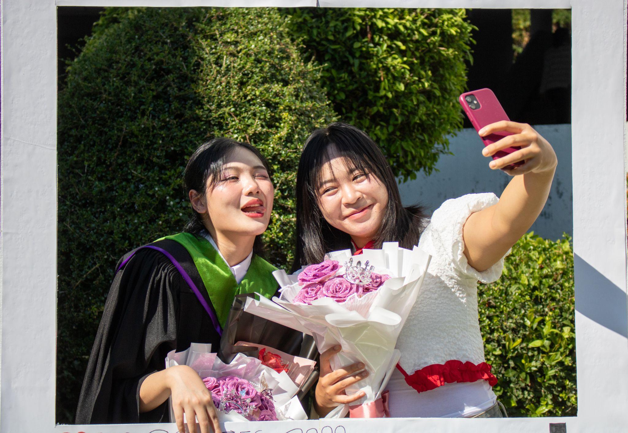 ผลงานรับปริญญา มหาวิทยาลัยเชียงใหม่ โดย 1iving_shot ภาพที่ 6