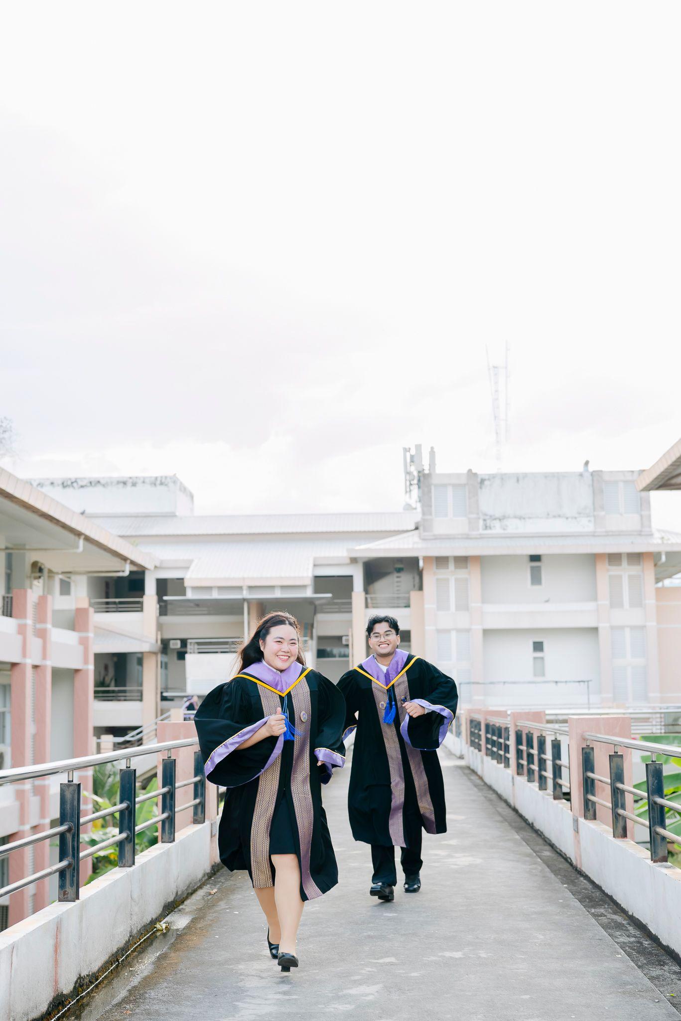 ผลงานรับปริญญา มหาวิทยาลัยพะเยา โดย 28September ภาพที่ 8