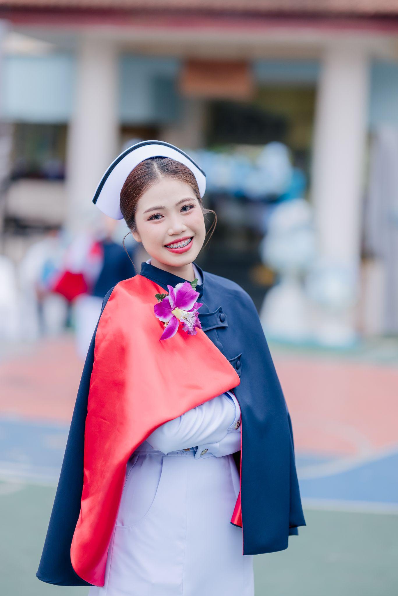 ผลงานรับปริญญา สถาบันพระบรมราชชนก โดย 28September ภาพที่ 15