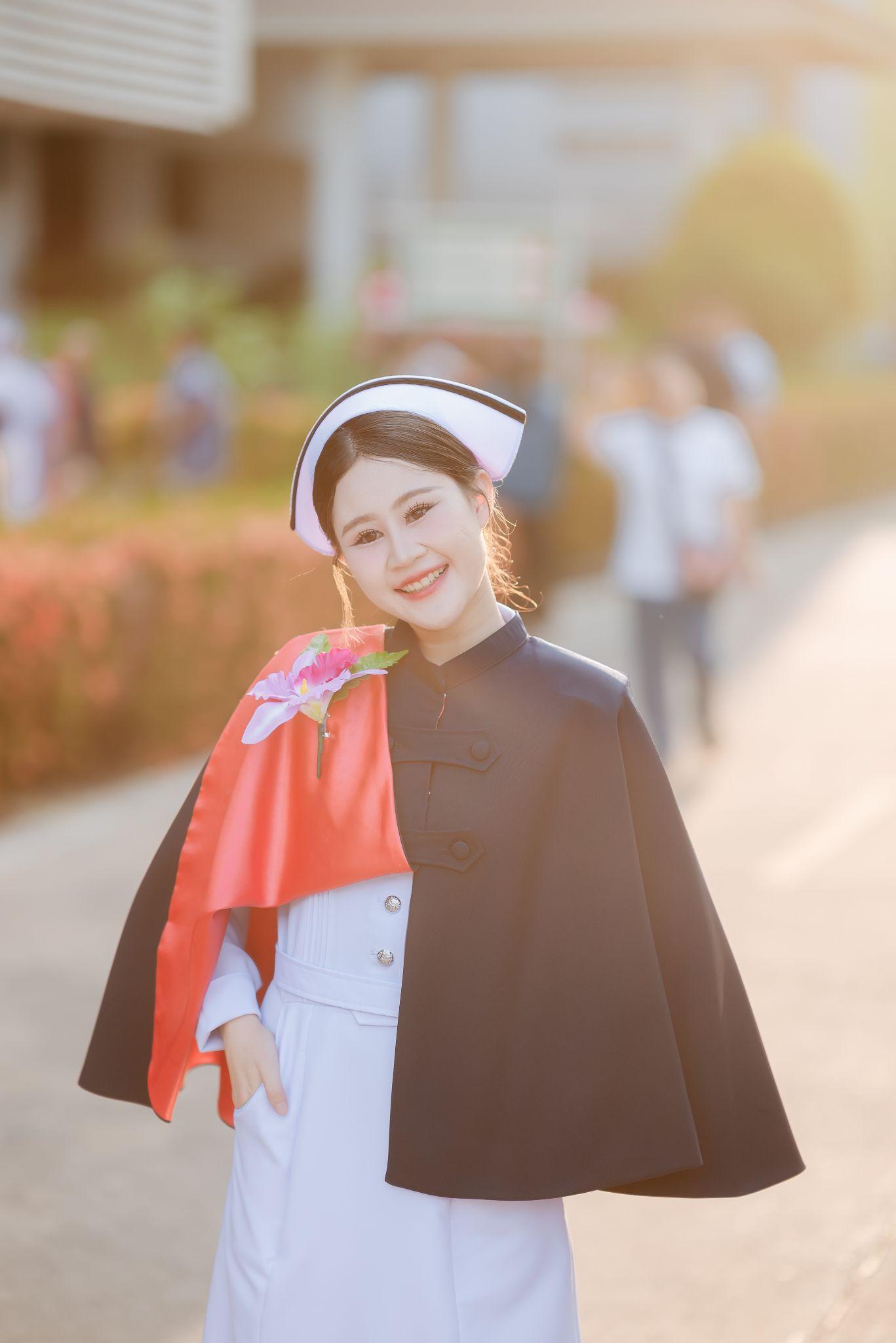 ผลงานรับปริญญา สถาบันพระบรมราชชนก โดย 28September ภาพที่ 4