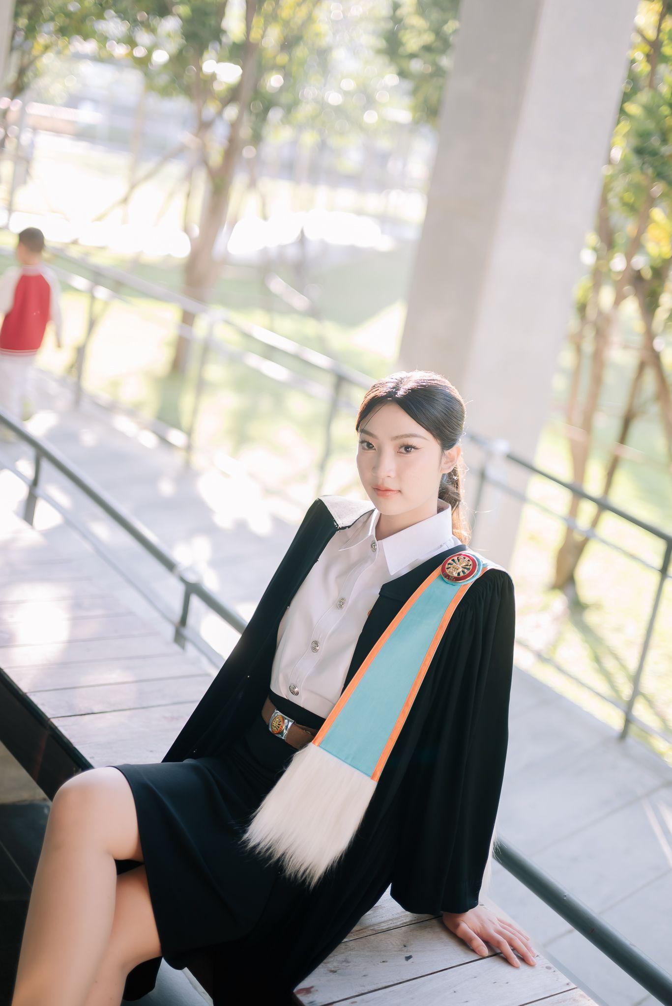 ผลงานรับปริญญา มหาวิทยาลัยธรรมศาสตร์ โดย 28September ภาพที่ 9
