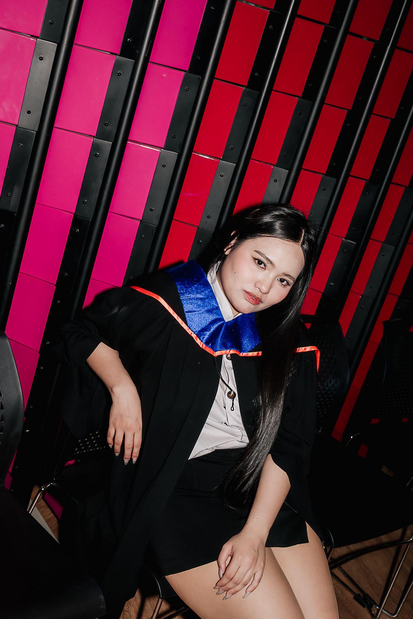 ผลงานรับปริญญา มหาวิทยาลัยกรุงเทพ โดย 28September ภาพที่ 4