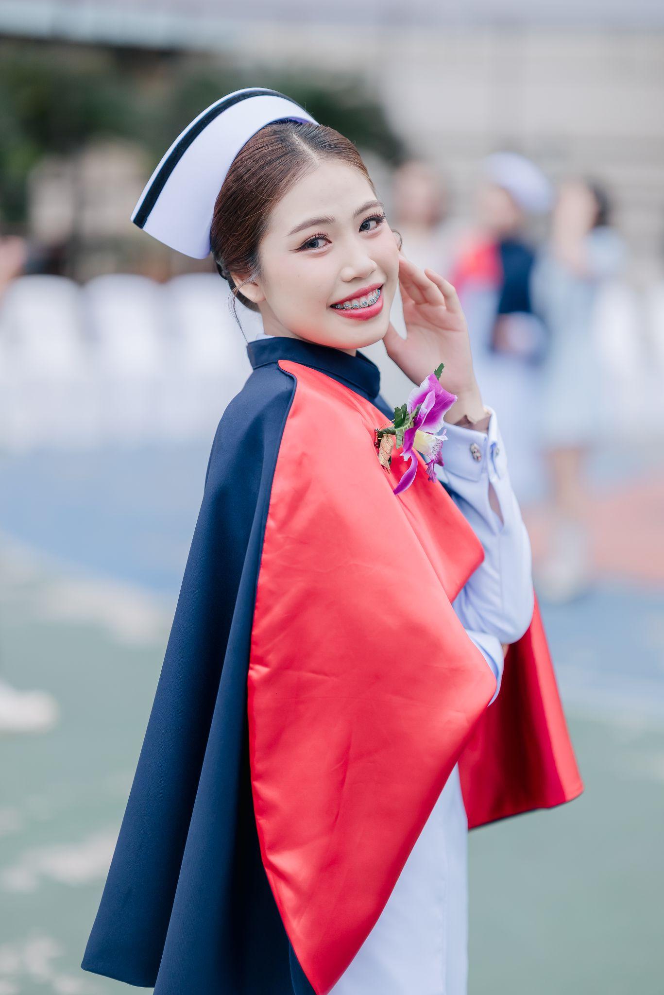 ผลงานรับปริญญา สถาบันพระบรมราชชนก โดย 28September ภาพที่ 16
