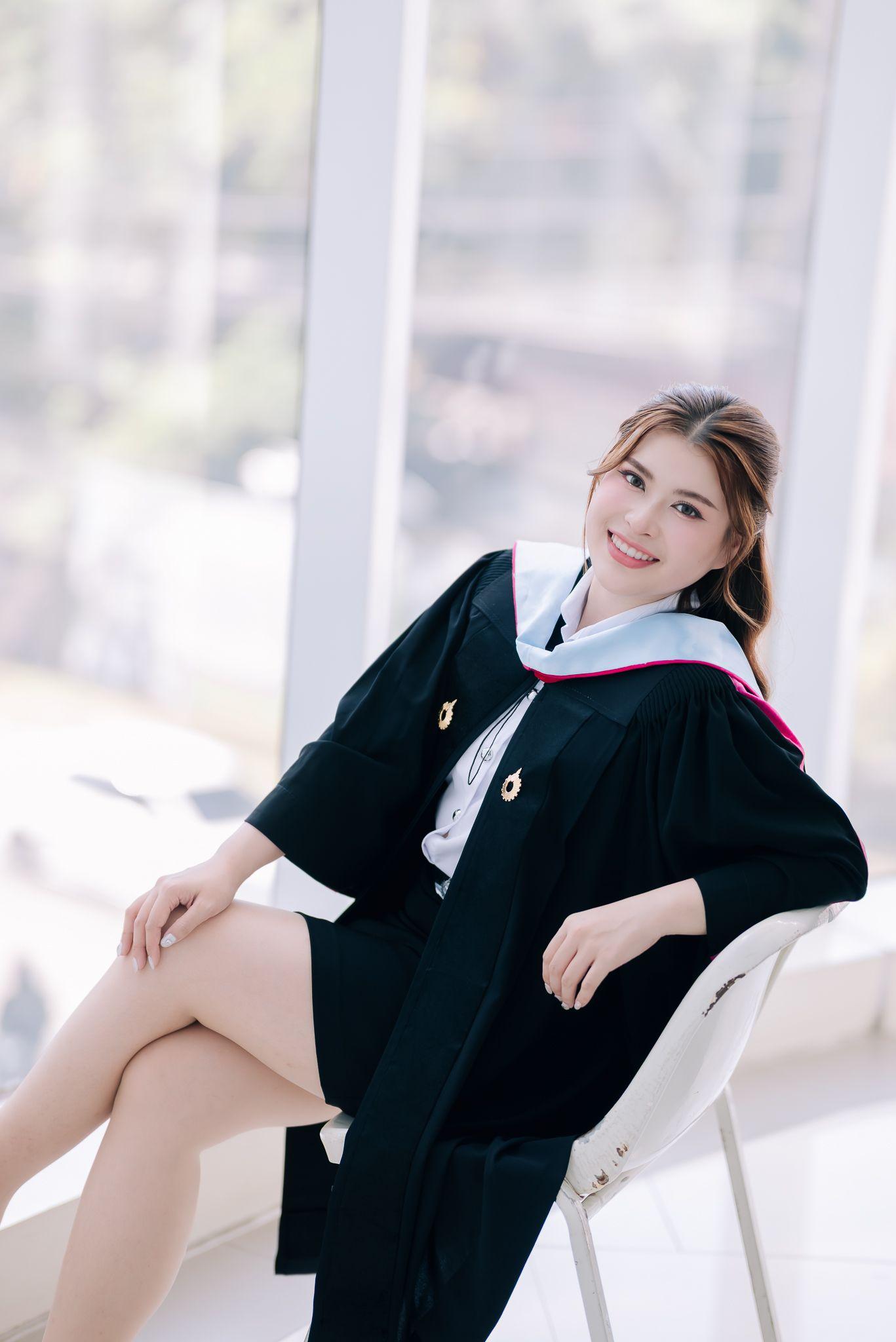 ผลงานรับปริญญา มหาวิทยาลัยรังสิต โดย 28September ภาพที่ 11