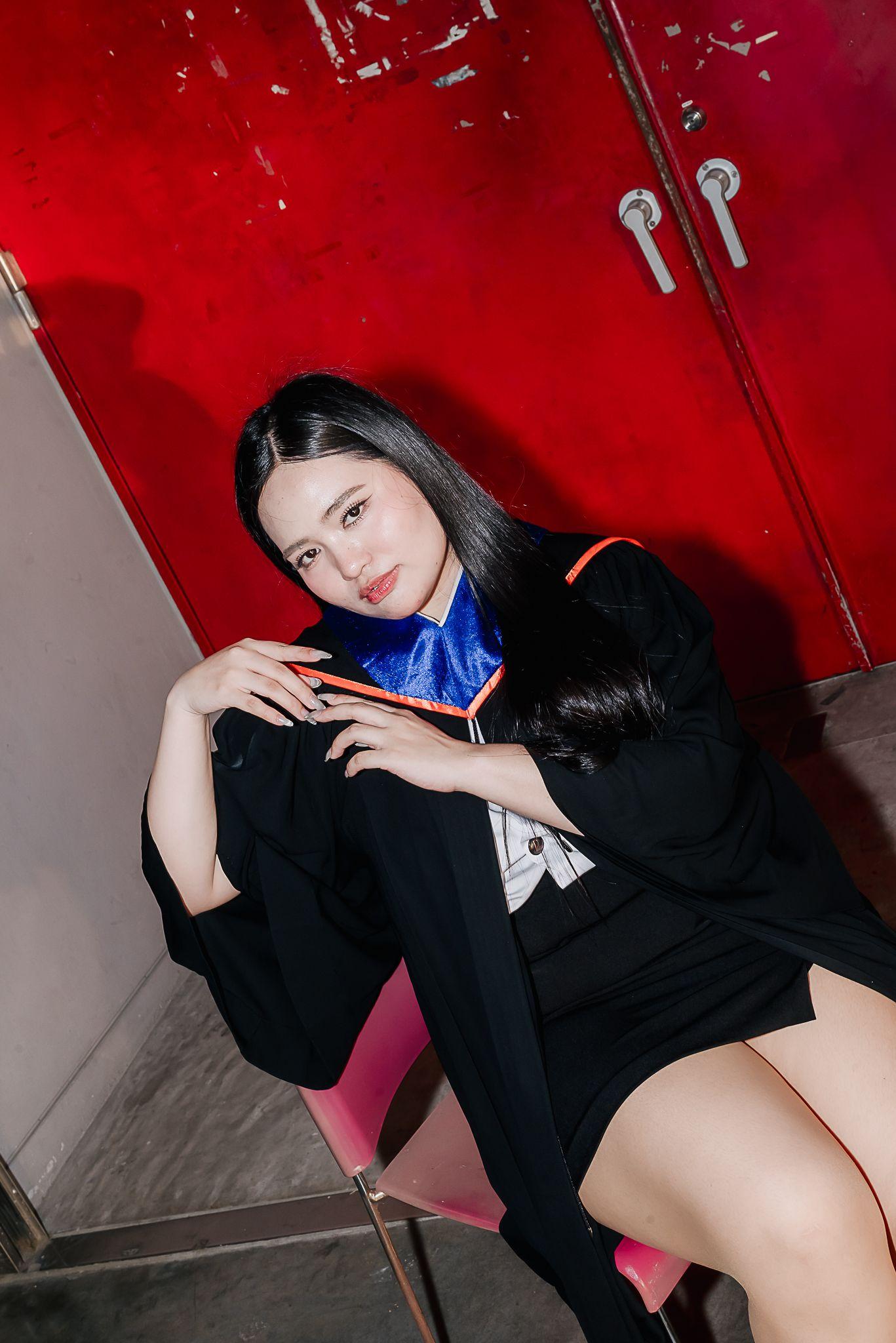 ผลงานรับปริญญา มหาวิทยาลัยกรุงเทพ โดย 28September ภาพที่ 9