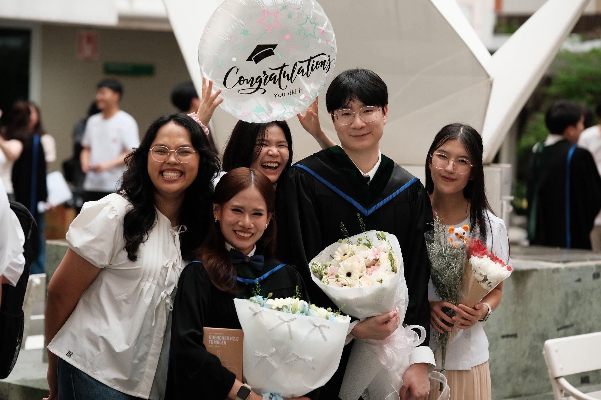 ผลงานรับปริญญา โดย Puterpryin ภาพที่ 5