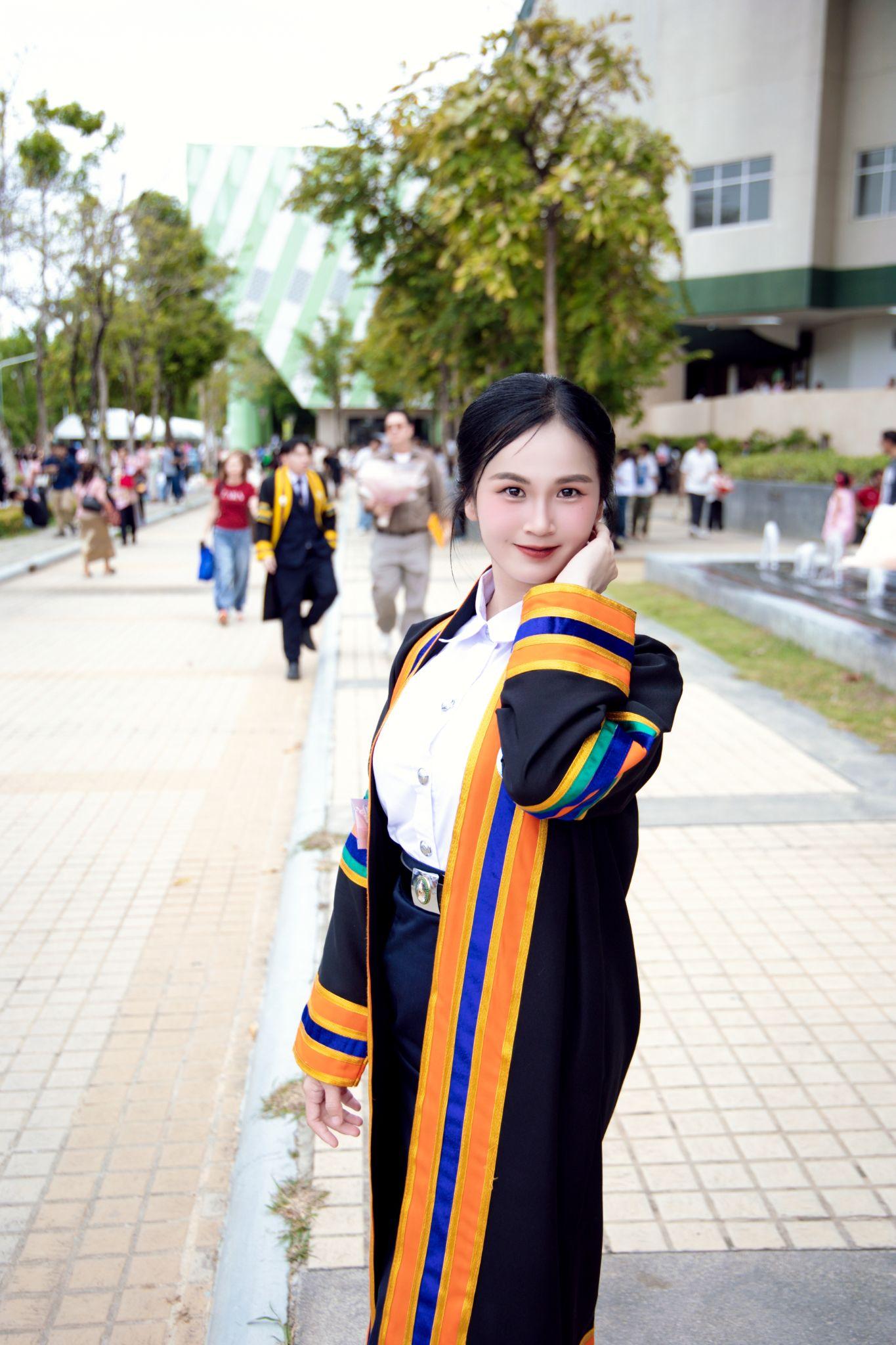 ผลงานรับปริญญา มหาวิทยาลัยราชภัฏนครปฐม โดย pw_lenses ภาพที่ 8