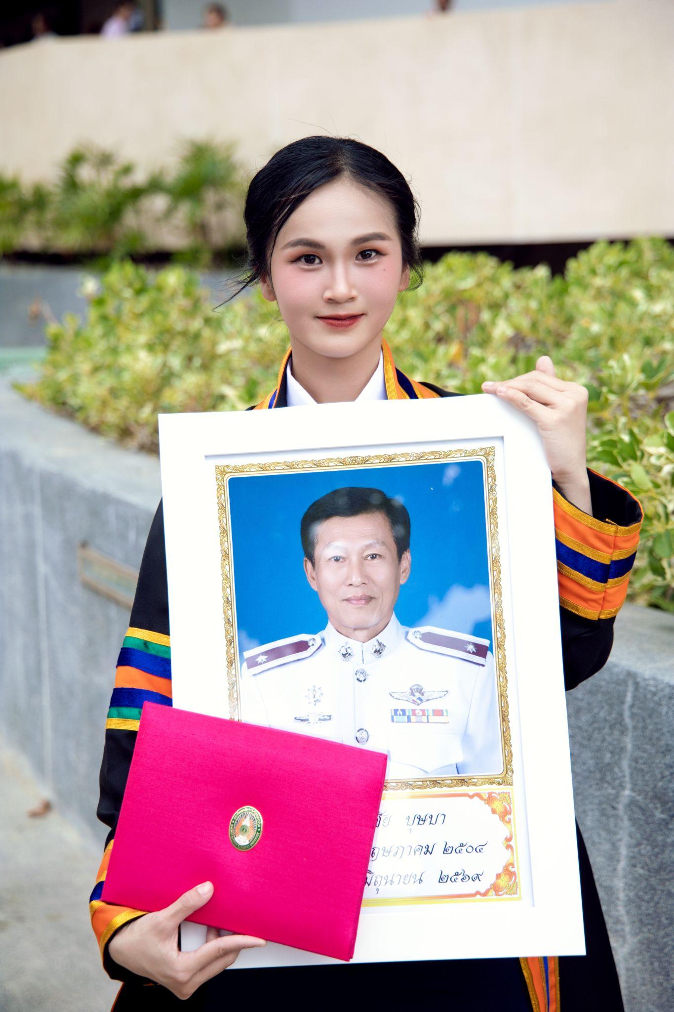 ผลงานรับปริญญา มหาวิทยาลัยราชภัฏนครปฐม โดย pw_lenses ภาพที่ 10