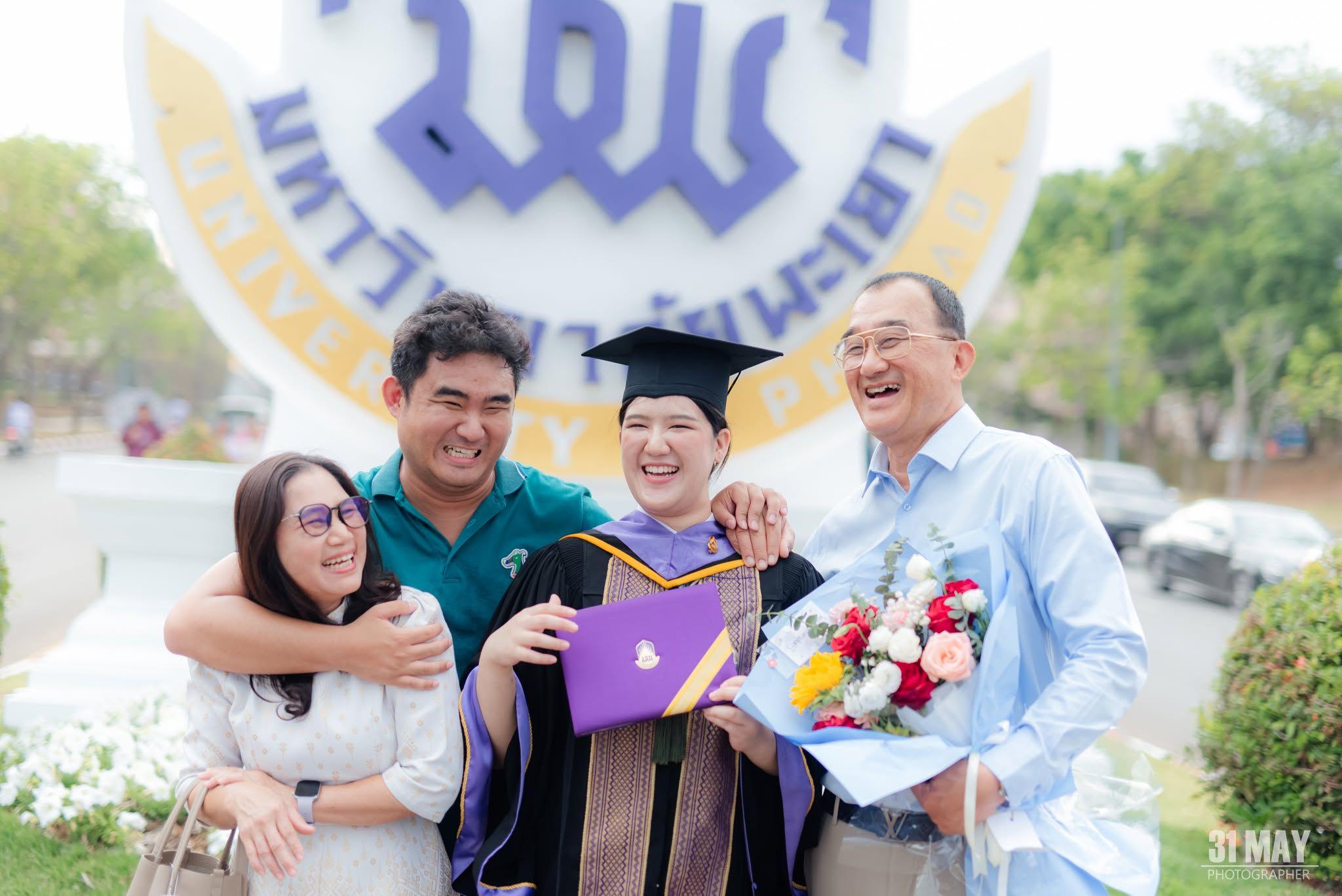 ผลงานรับปริญญา โดย KaTid ภาพที่ 3