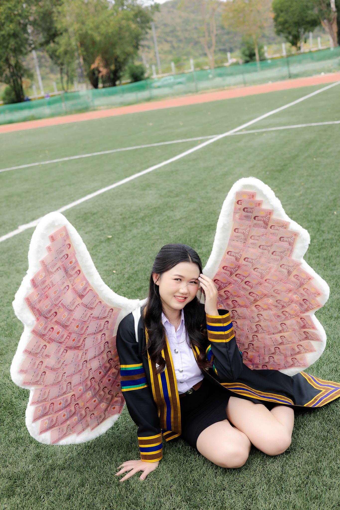 ผลงานรับปริญญา มหาวิทยาลัยราชภัฏกาญจนบุรี โดย ราเชน อย่ารู้มากโฟโต้ ภาพที่ 10