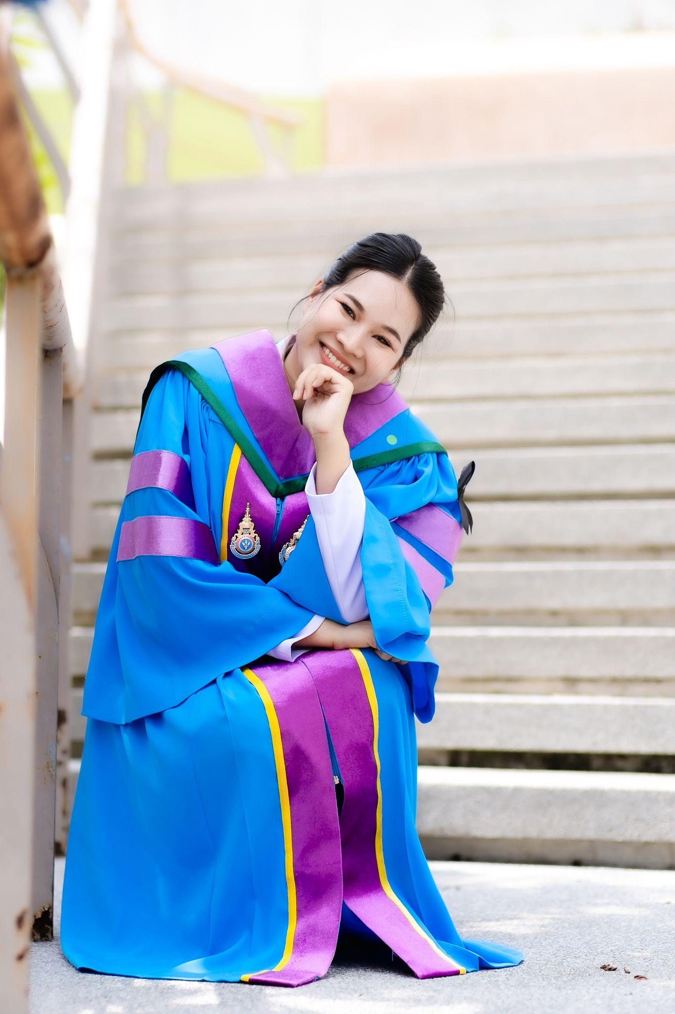 ผลงานรับปริญญา โดย ราเชน อย่ารู้มากโฟโต้ ภาพที่ 2