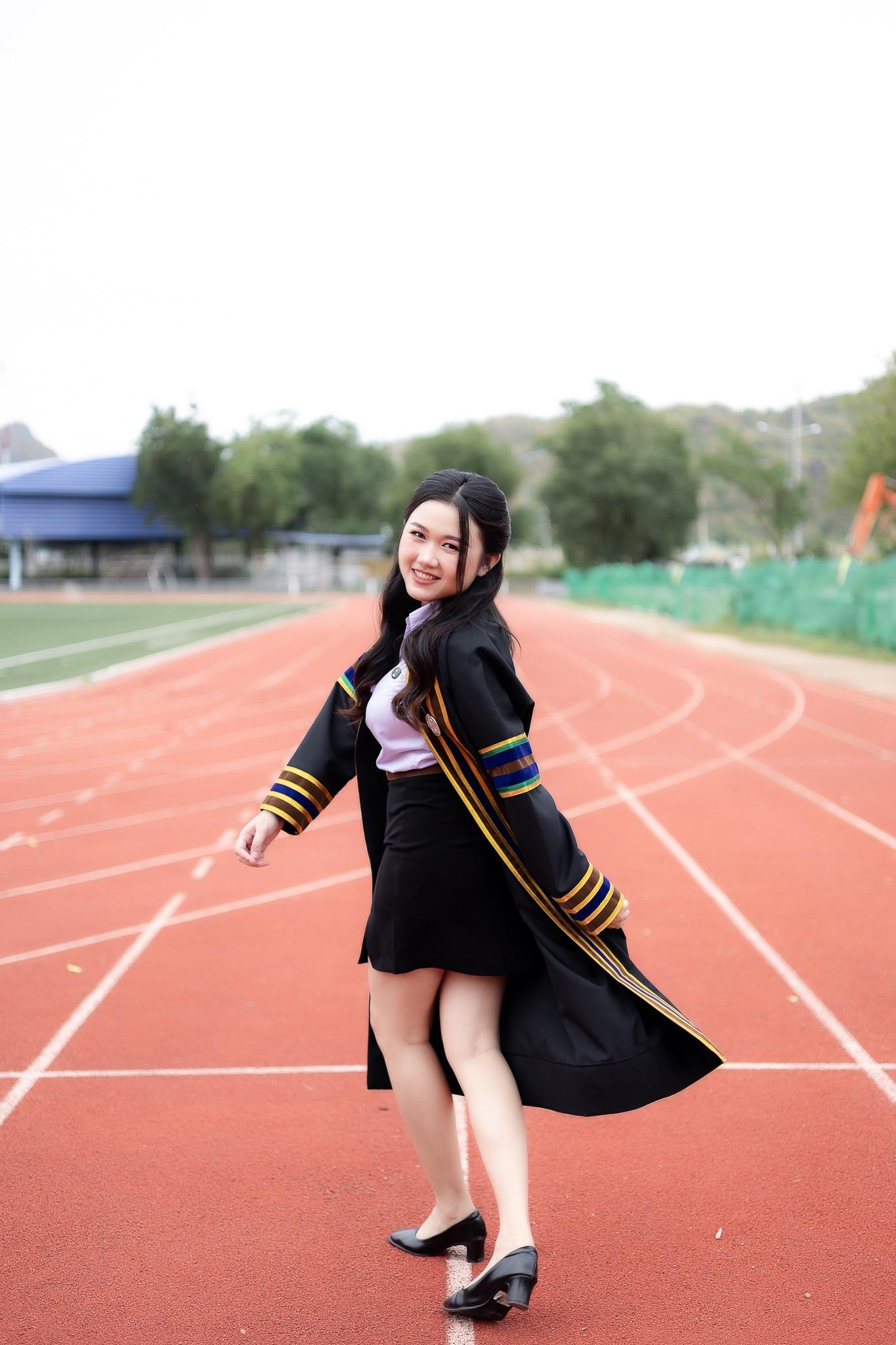 ผลงานรับปริญญา มหาวิทยาลัยราชภัฏกาญจนบุรี โดย ราเชน อย่ารู้มากโฟโต้ ภาพที่ 5