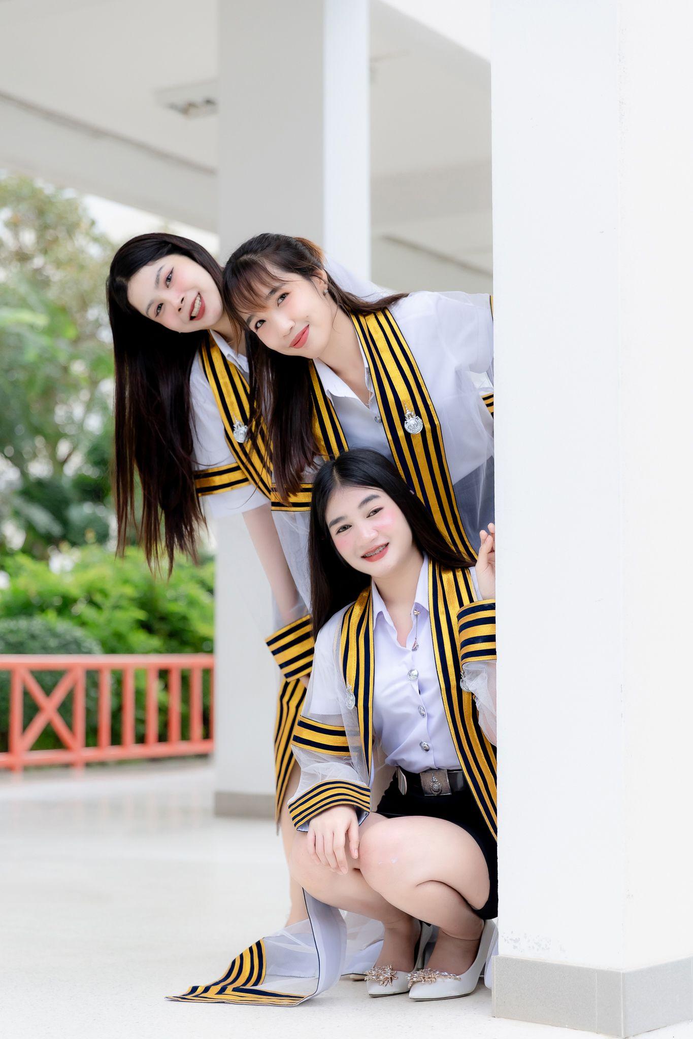 ผลงานรับปริญญา โดย ราเชน อย่ารู้มากโฟโต้ ภาพที่ 12