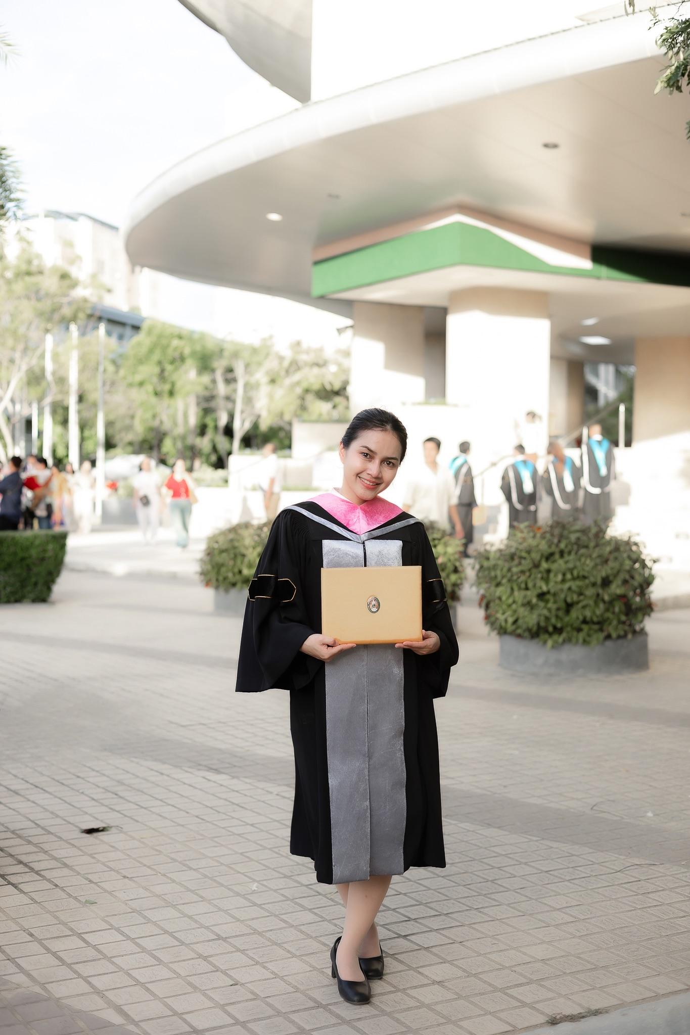 ผลงานรับปริญญา มหาวิทยาลัยราชภัฏนครปฐม โดย ราเชน อย่ารู้มากโฟโต้ ภาพที่ 12