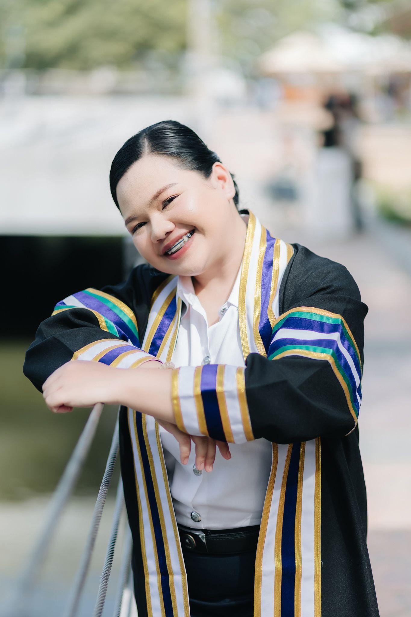 ผลงานรับปริญญา โดย ราเชน อย่ารู้มากโฟโต้ ภาพที่ 9