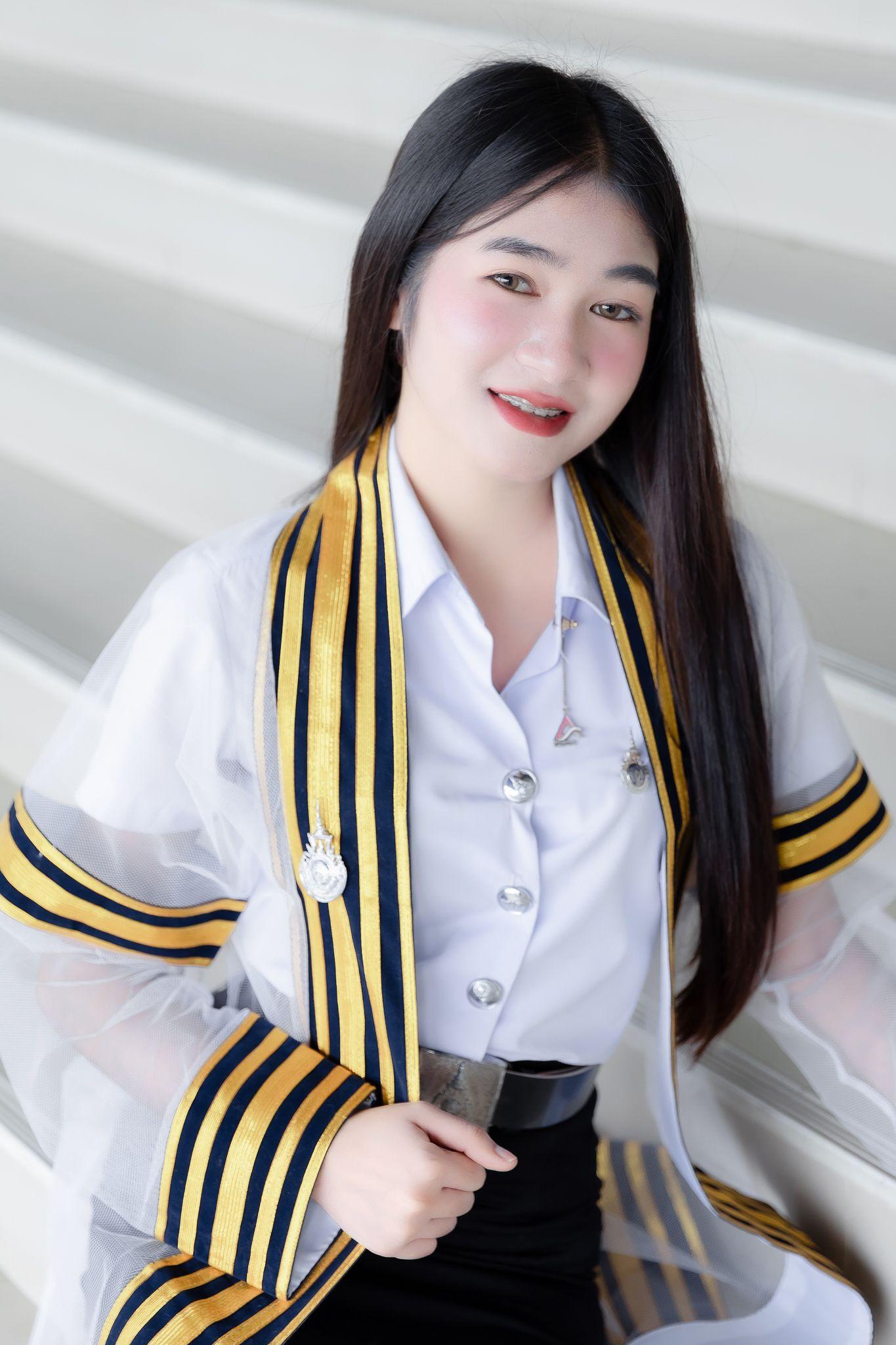 ผลงานรับปริญญา โดย ราเชน อย่ารู้มากโฟโต้ ภาพที่ 1