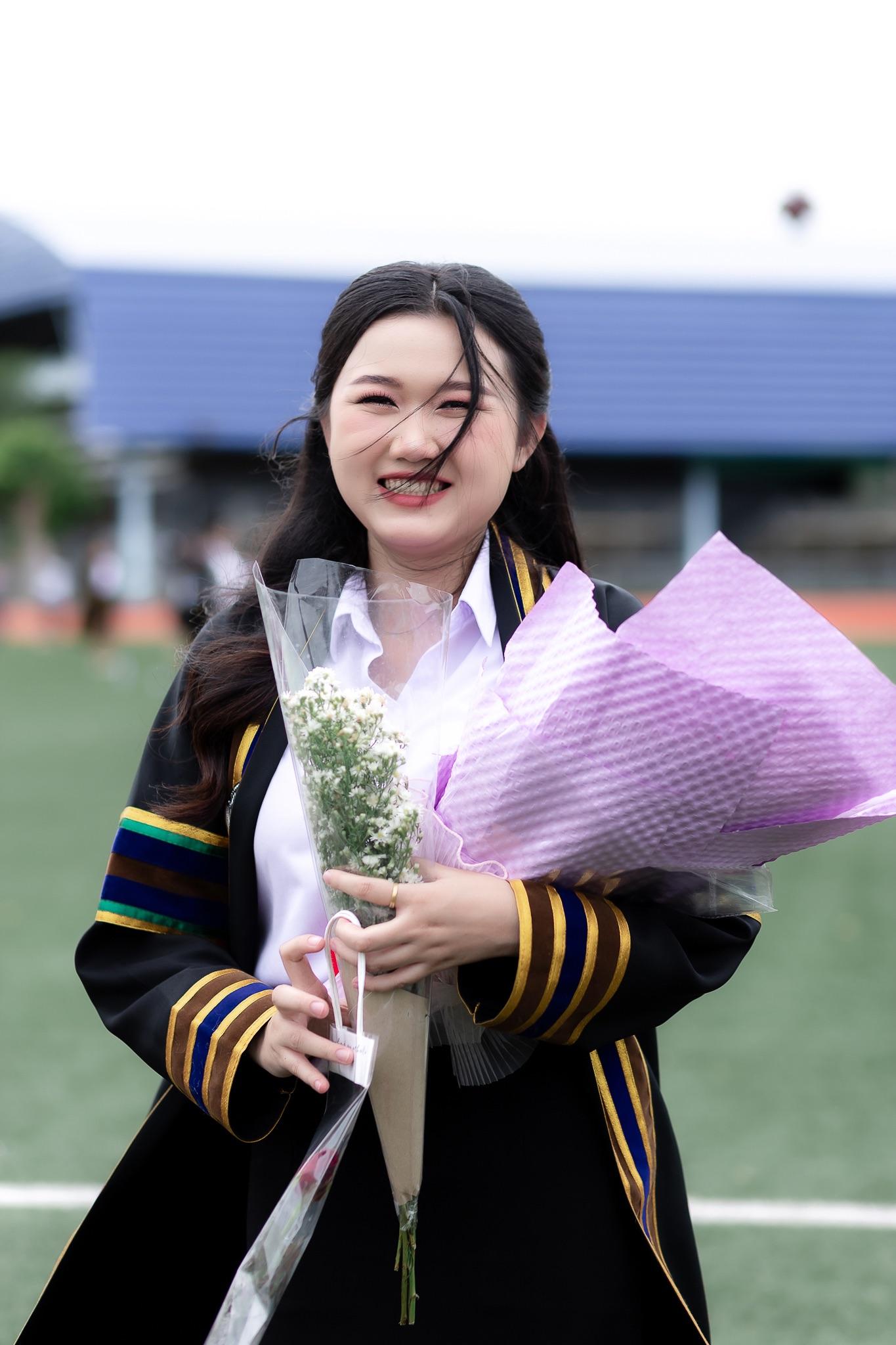 ผลงานรับปริญญา มหาวิทยาลัยราชภัฏกาญจนบุรี โดย ราเชน อย่ารู้มากโฟโต้ ภาพที่ 17
