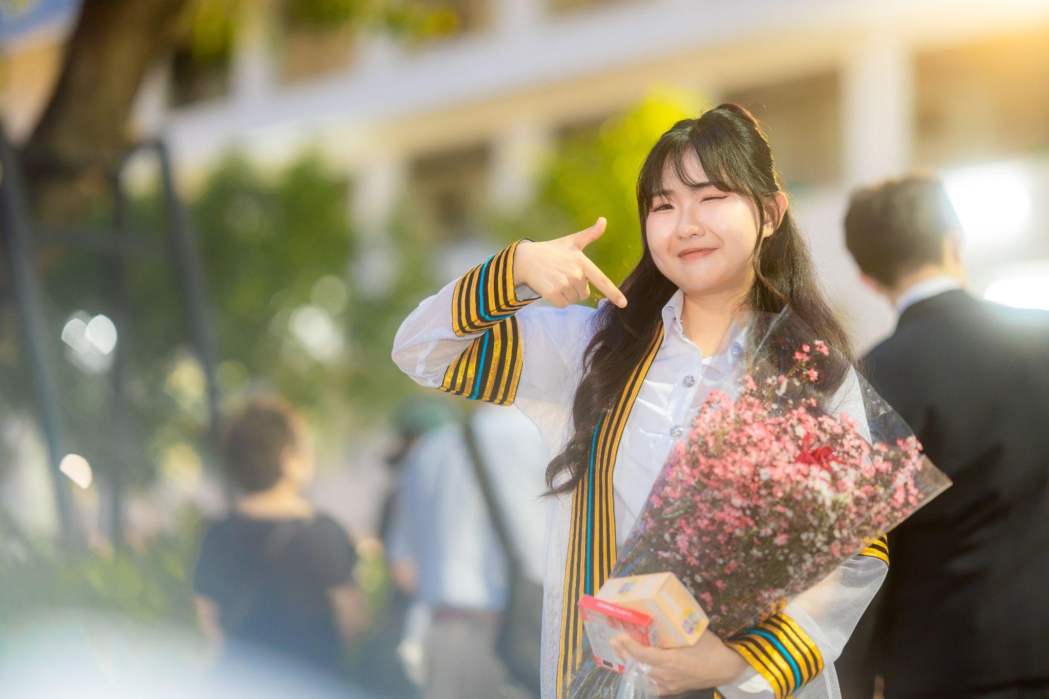 ผลงานรับปริญญา จุฬาลงกรณ์มหาวิทยาลัย โดย MyDearFrame ภาพที่ 11