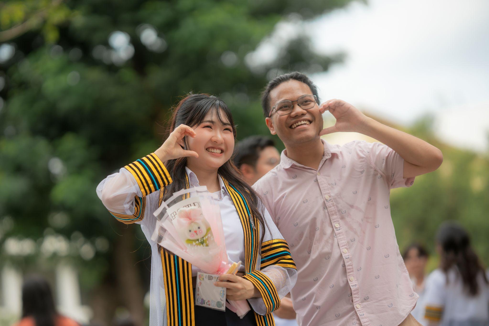 ผลงานรับปริญญา จุฬาลงกรณ์มหาวิทยาลัย โดย MyDearFrame ภาพที่ 3