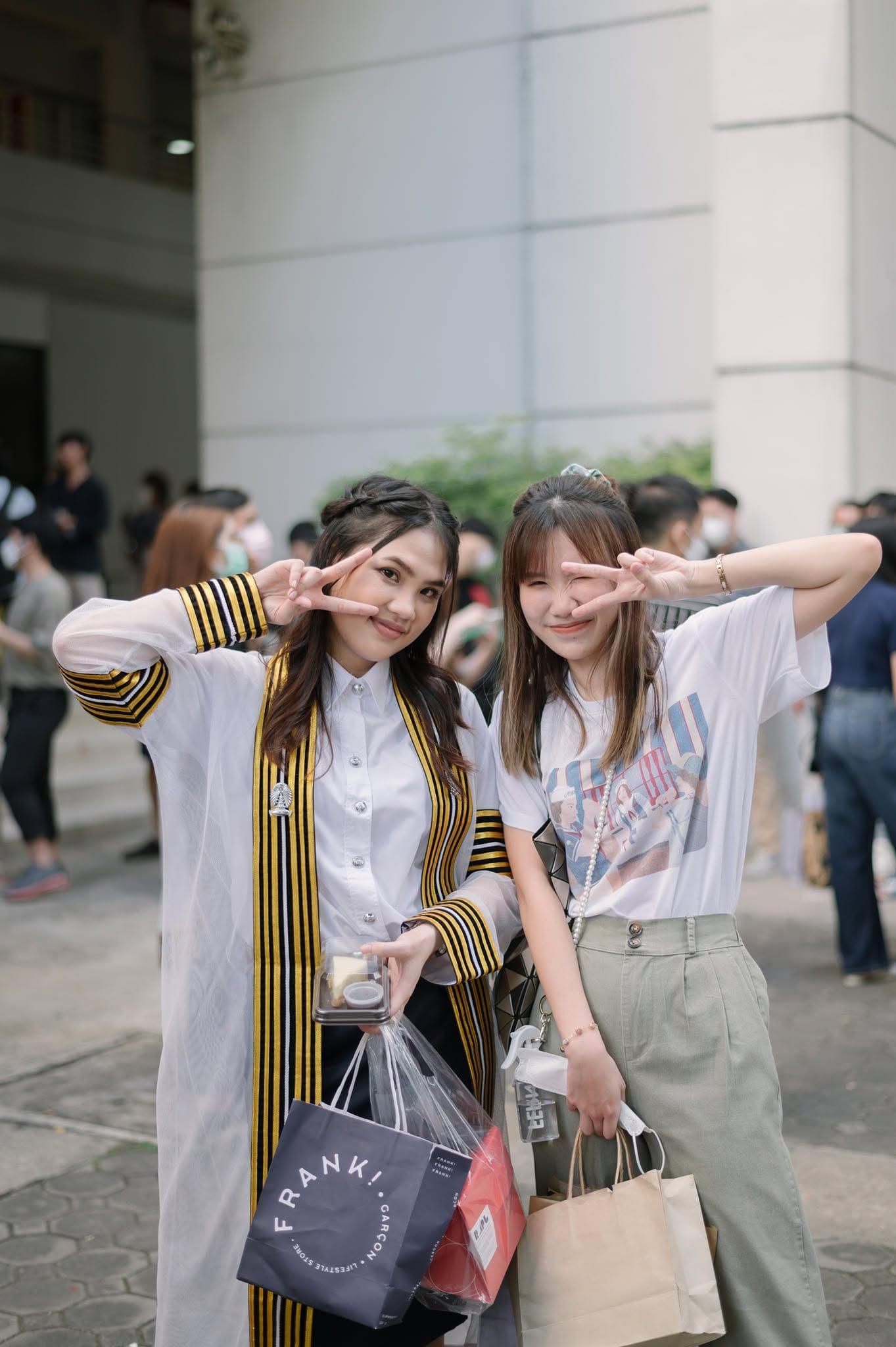 ผลงานรับปริญญา จุฬาลงกรณ์มหาวิทยาลัย โดย chatchawarnphoto ภาพที่ 11