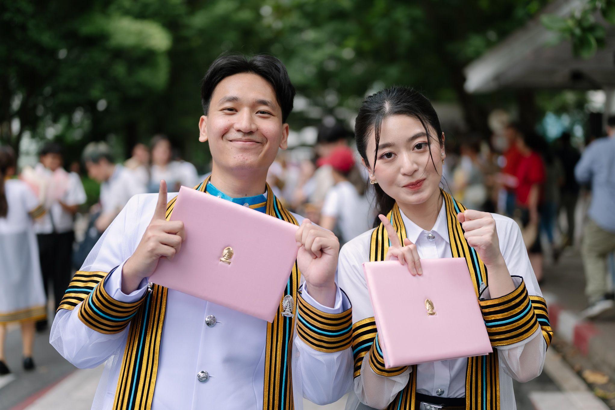 ผลงานรับปริญญา จุฬาลงกรณ์มหาวิทยาลัย โดย chatchawarnphoto ภาพที่ 4