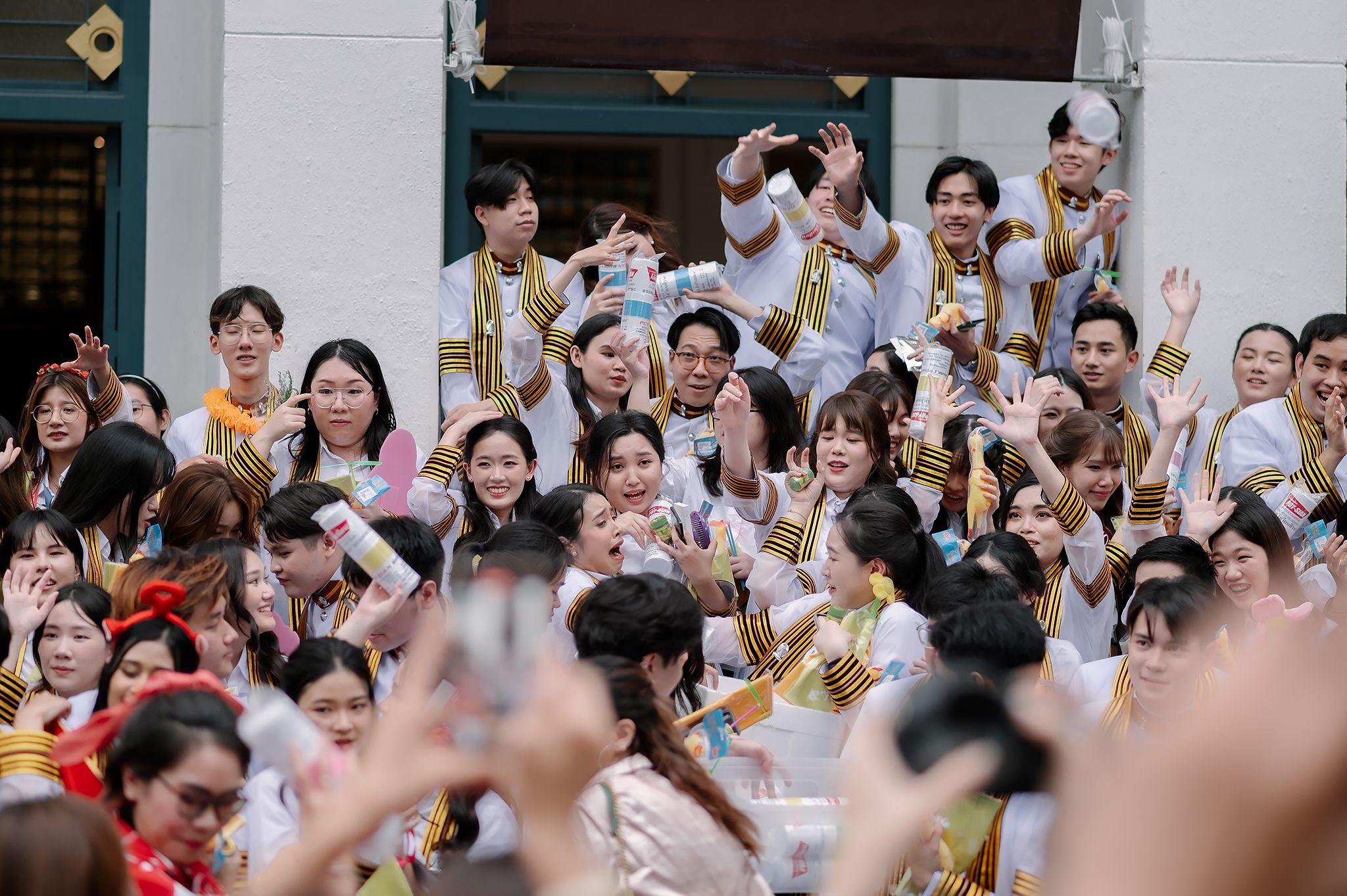 ผลงานรับปริญญา จุฬาลงกรณ์มหาวิทยาลัย โดย chatchawarnphoto ภาพที่ 16