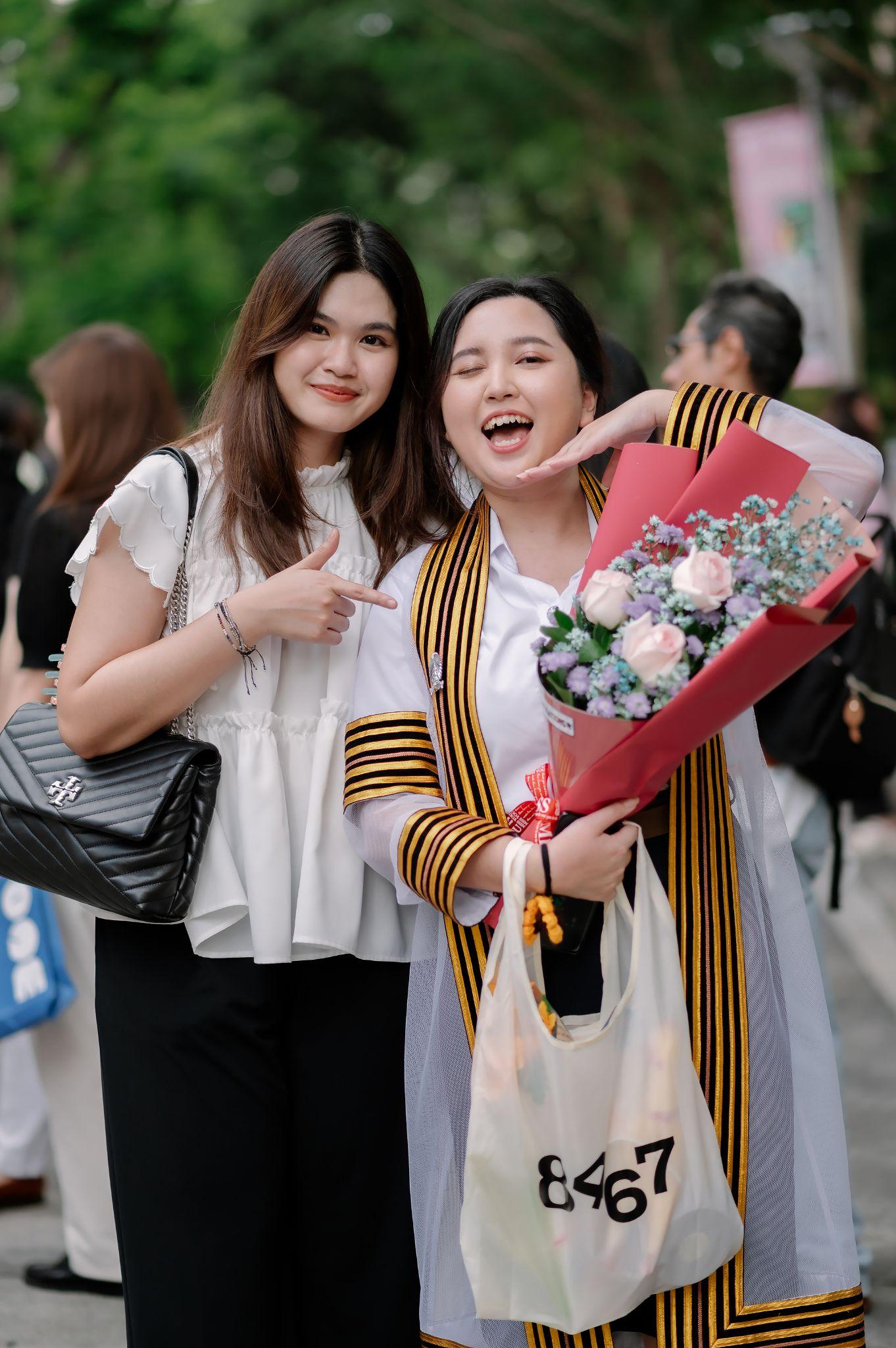 ผลงานรับปริญญา จุฬาลงกรณ์มหาวิทยาลัย โดย chatchawarnphoto ภาพที่ 20