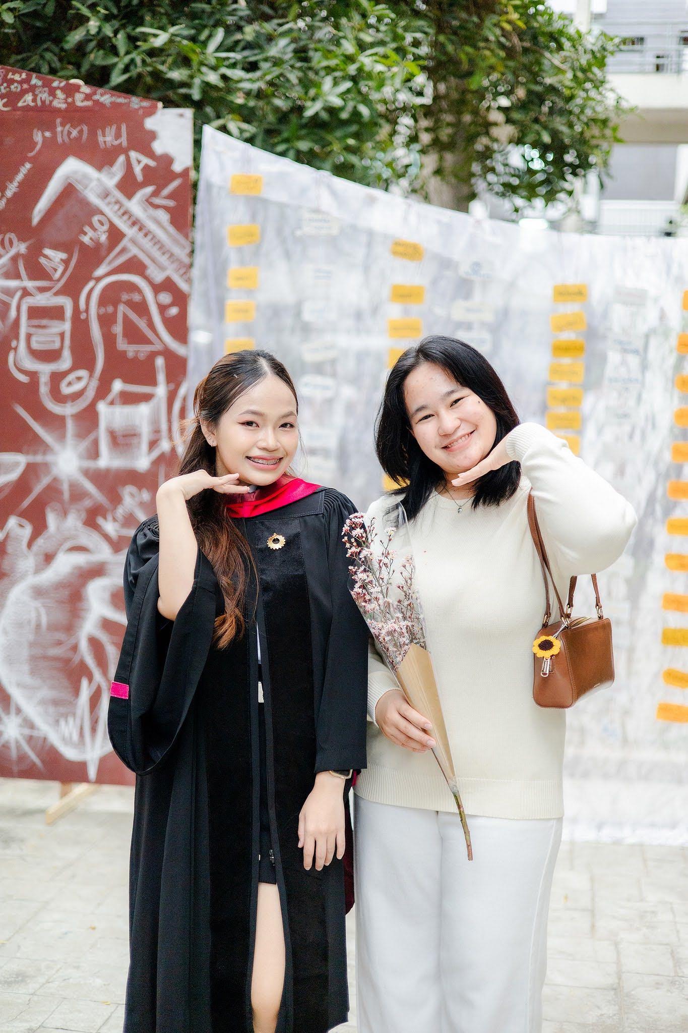 ผลงานรับปริญญา มหาวิทยาลัยรังสิต โดย Bam Chayada ภาพที่ 14