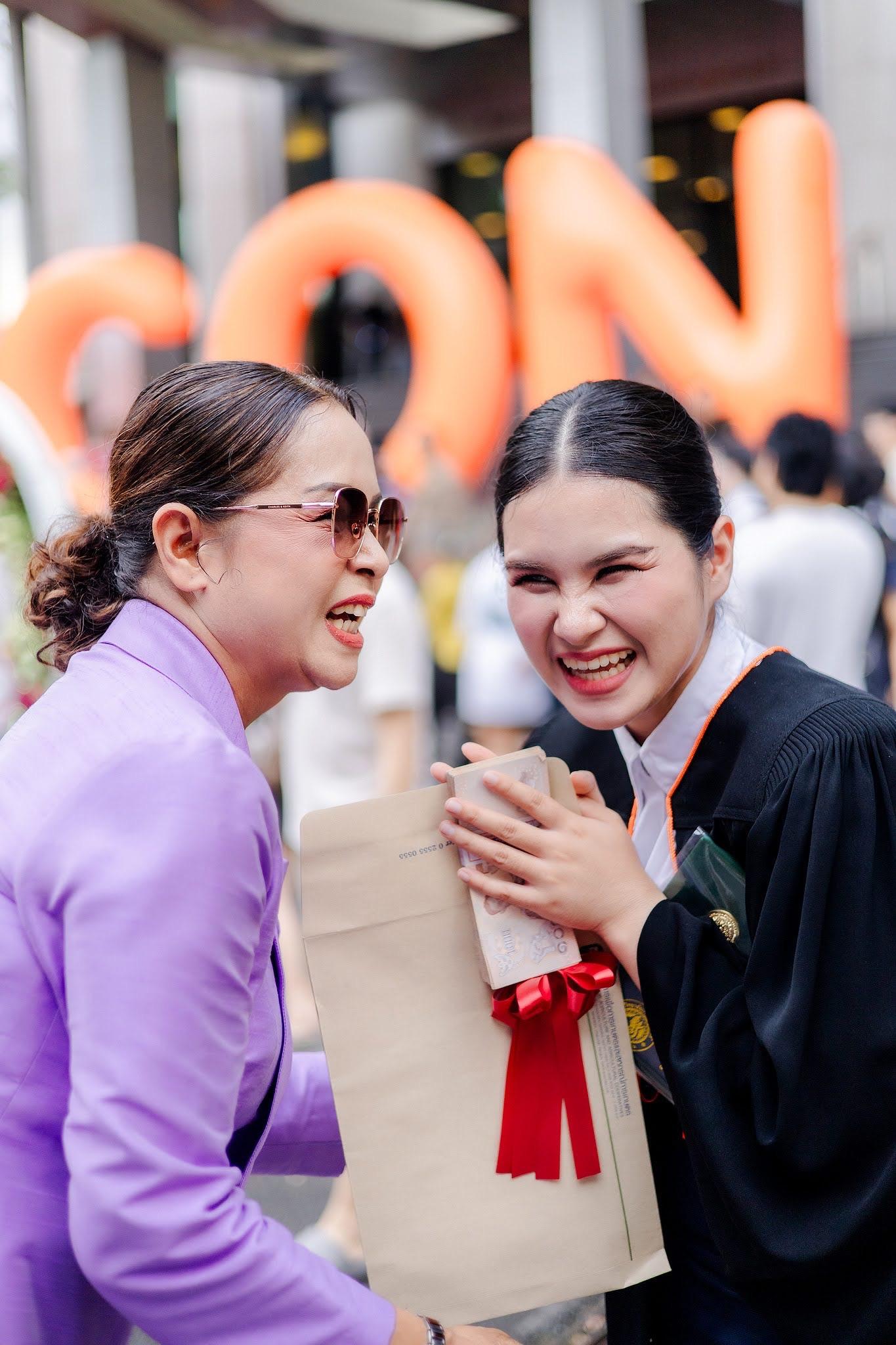 ผลงานรับปริญญา มหาวิทยาลัยเกษตรศาสตร์ โดย Bam Chayada ภาพที่ 9