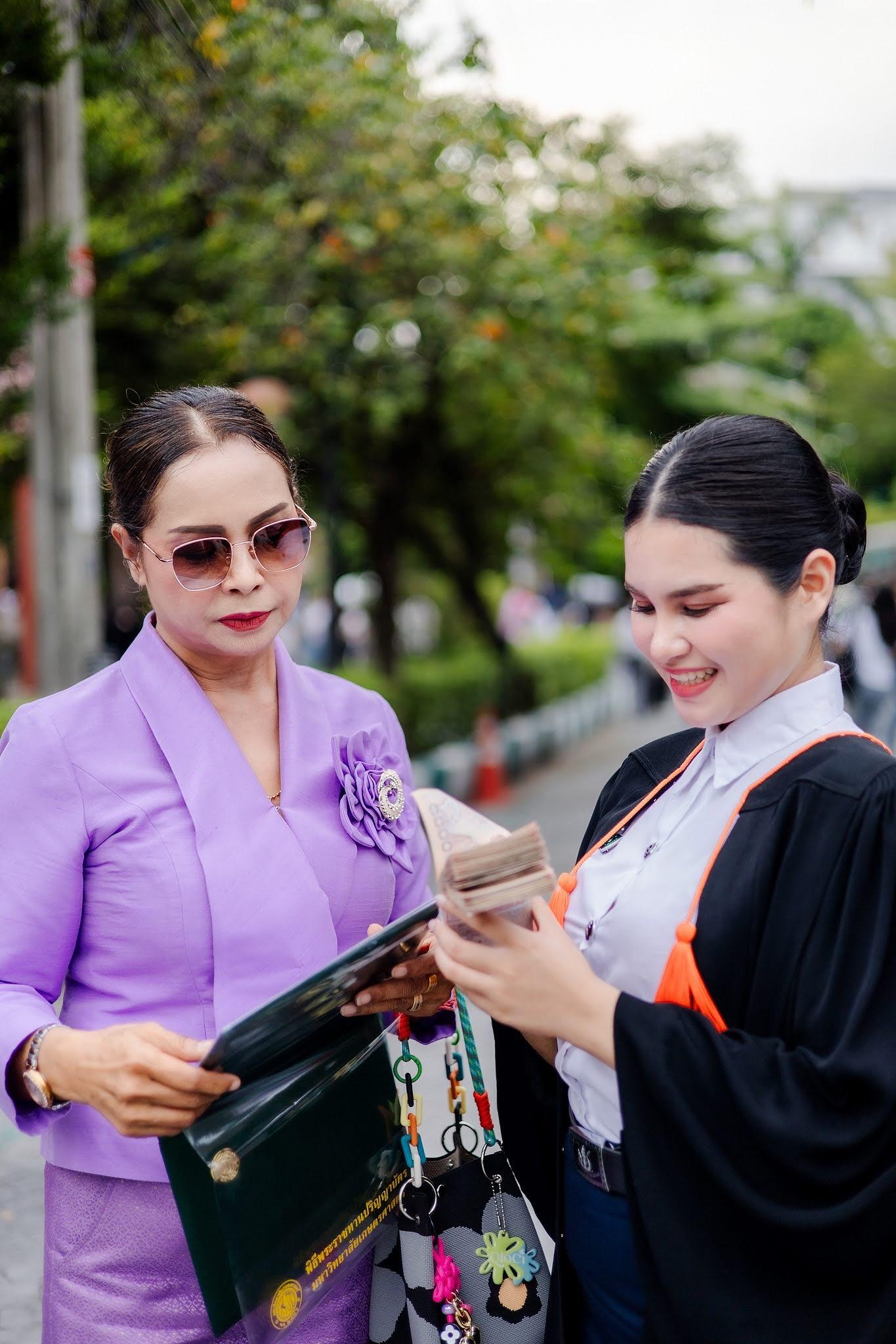 ผลงานรับปริญญา มหาวิทยาลัยเกษตรศาสตร์ โดย Bam Chayada ภาพที่ 12