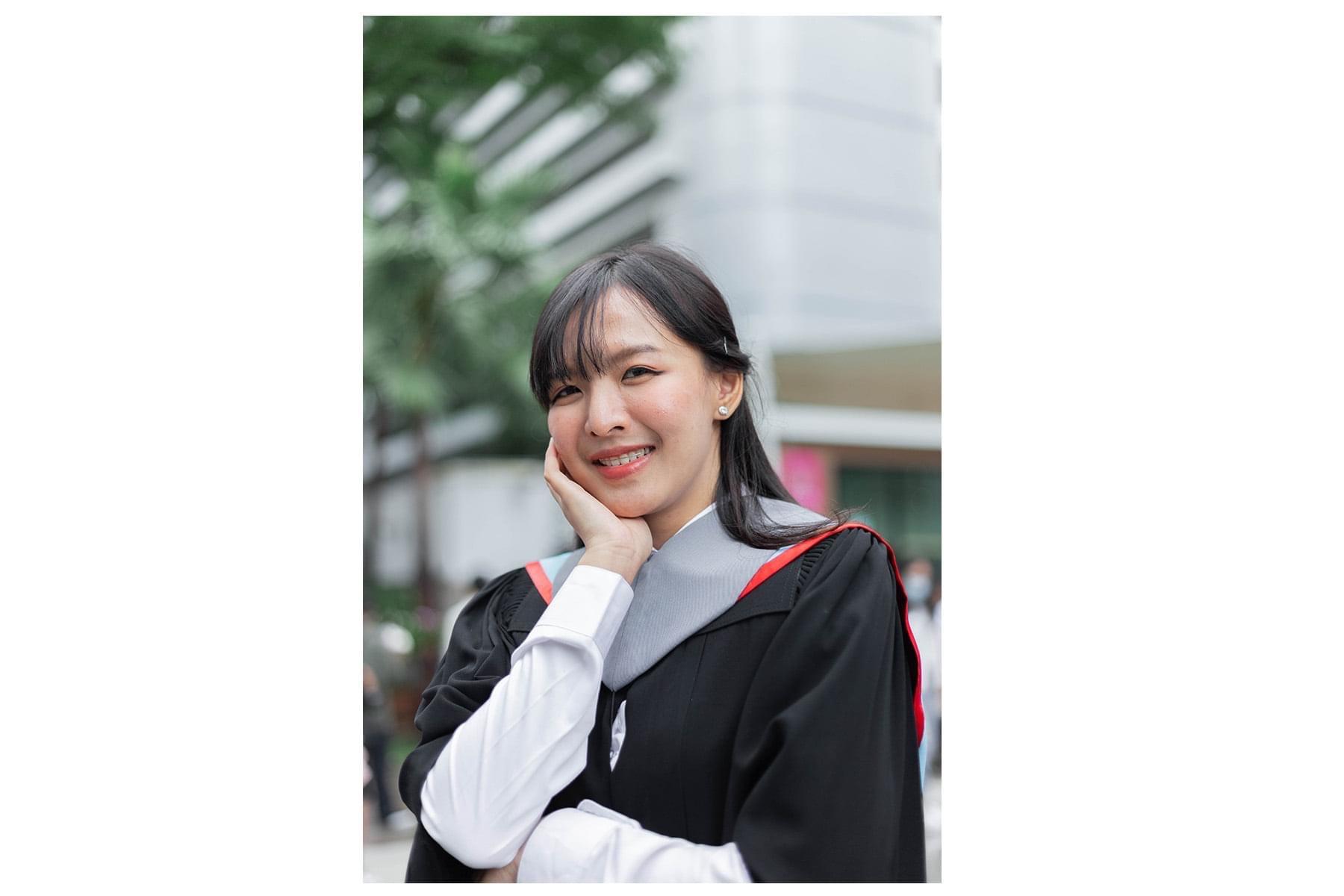 ผลงานรับปริญญา โดย B e a n ภาพที่ 1