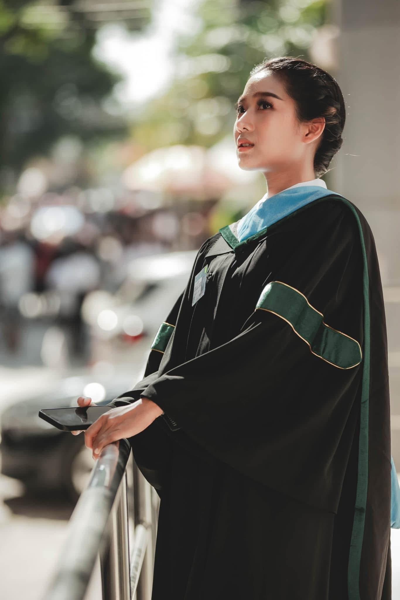 ผลงานรับปริญญา มหาวิทยาลัยราชภัฏเทพสตรี โดย Put_G20 ภาพที่ 2