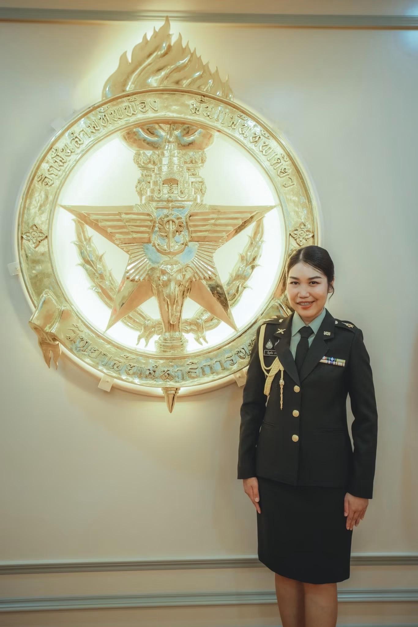 ผลงานรับปริญญา โดย Put_G20 ภาพที่ 2