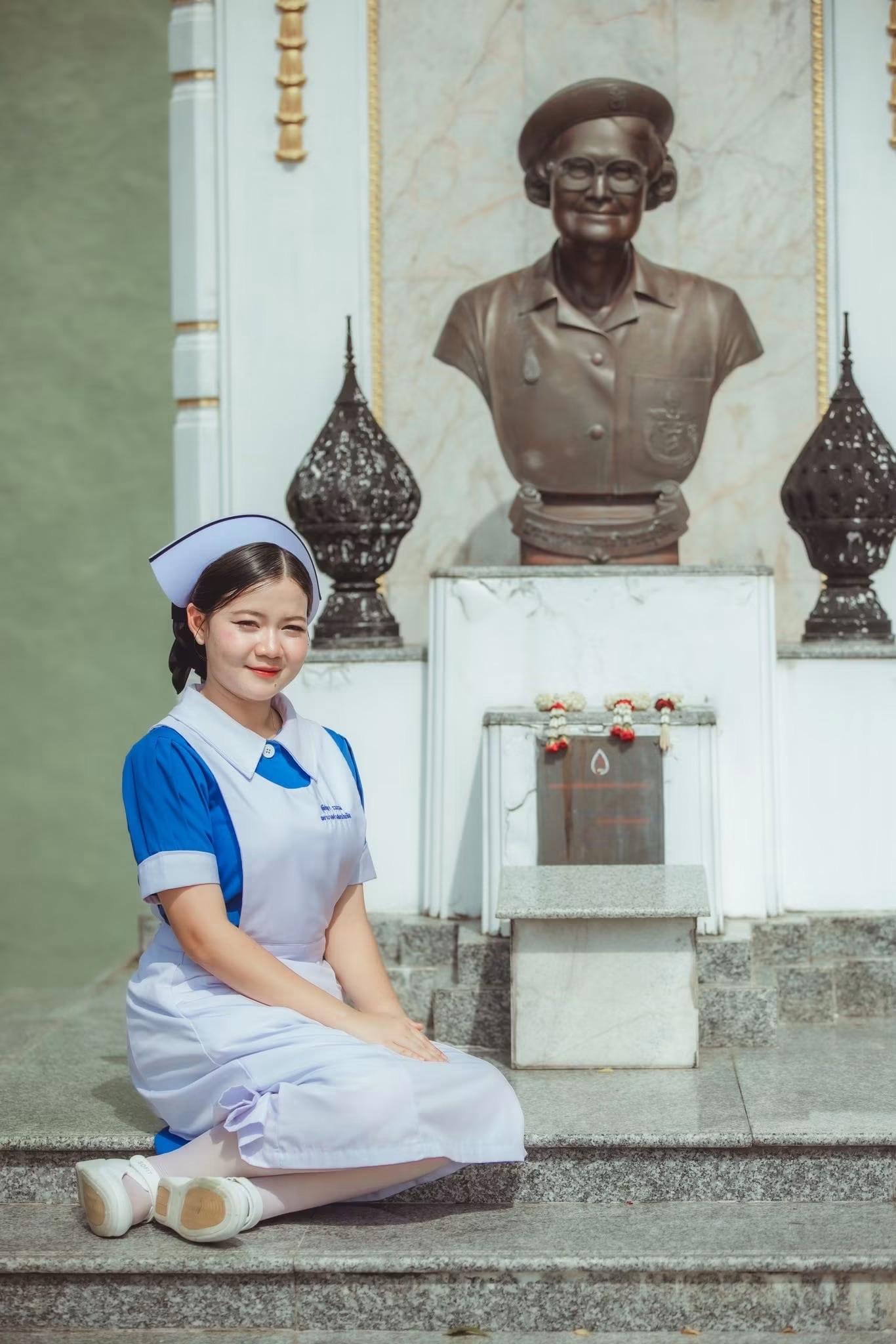ผลงานรับปริญญา วิทยาลัยพยาบาลบรมราชชนนี โดย Put_G20 ภาพที่ 5