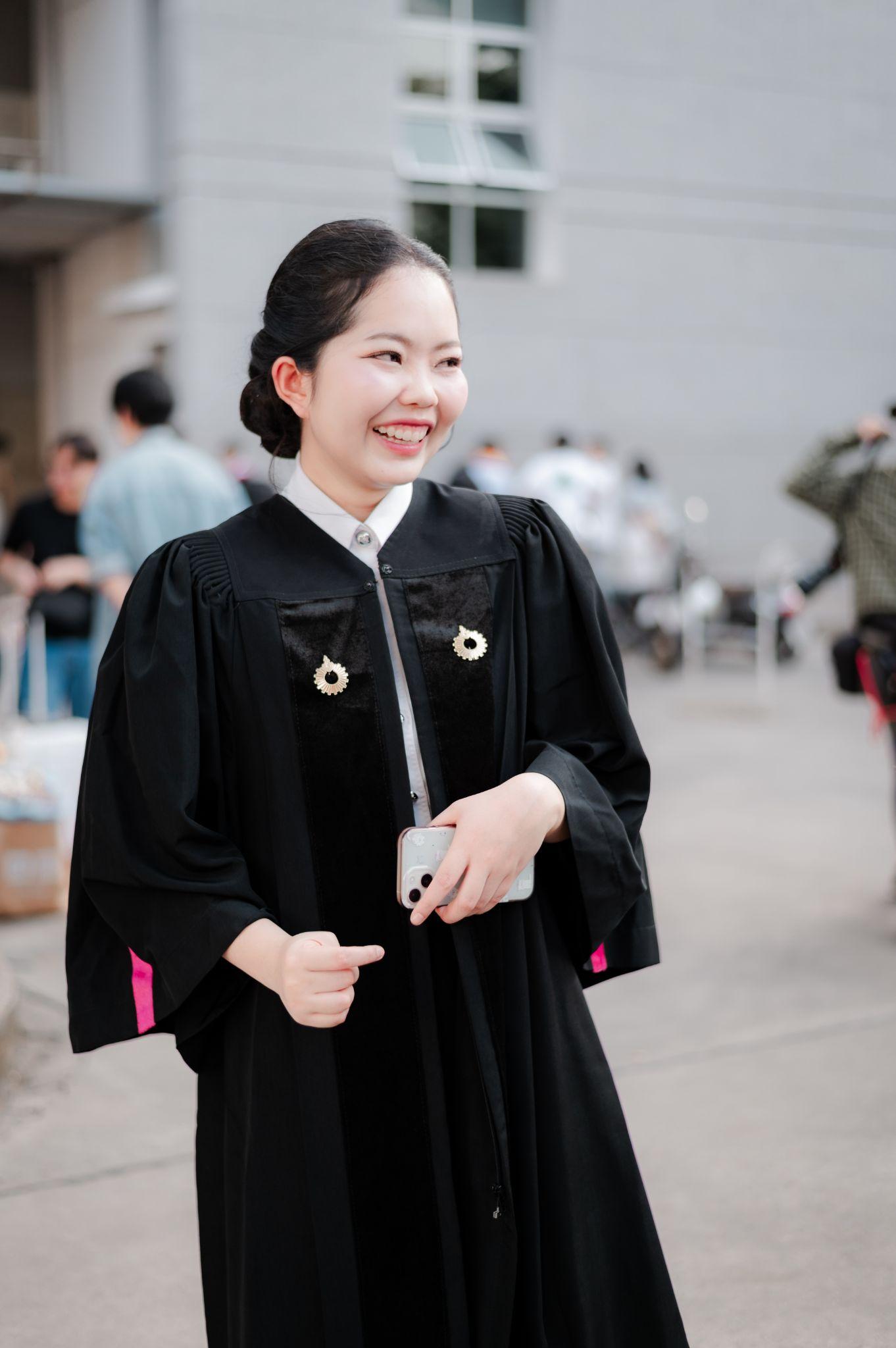 ผลงานรับปริญญา มหาวิทยาลัยรังสิต โดย GGalley ภาพที่ 18
